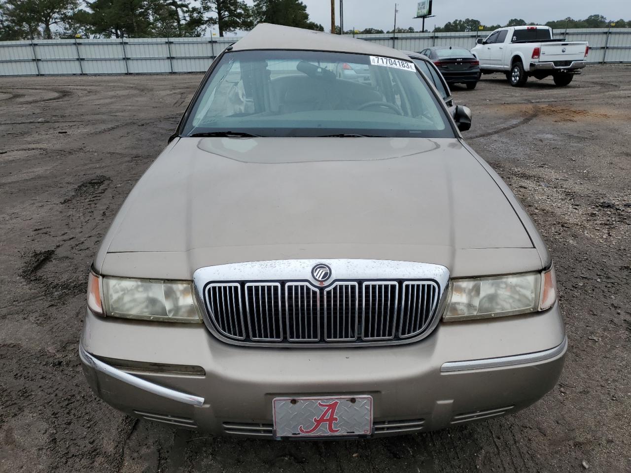 Photo 4 VIN: 2MEFM75W71X604957 - MERCURY GRAND MARQUIS 