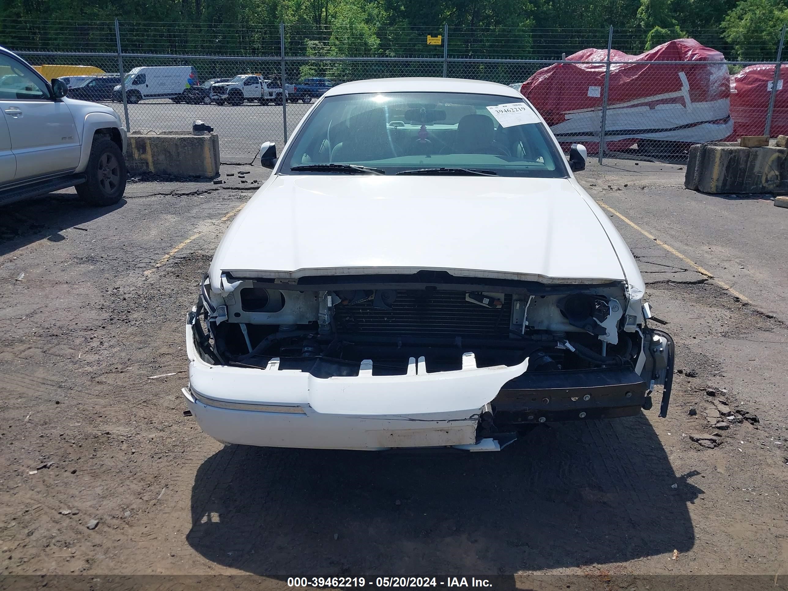 Photo 5 VIN: 2MEFM75W75X620145 - MERCURY GRAND MARQUIS 