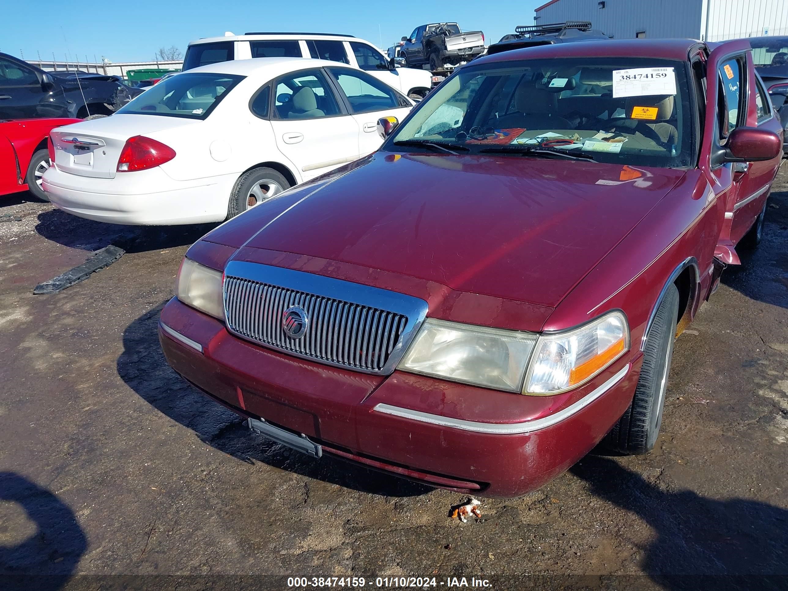 Photo 9 VIN: 2MEFM75W84X681888 - MERCURY GRAND MARQUIS 