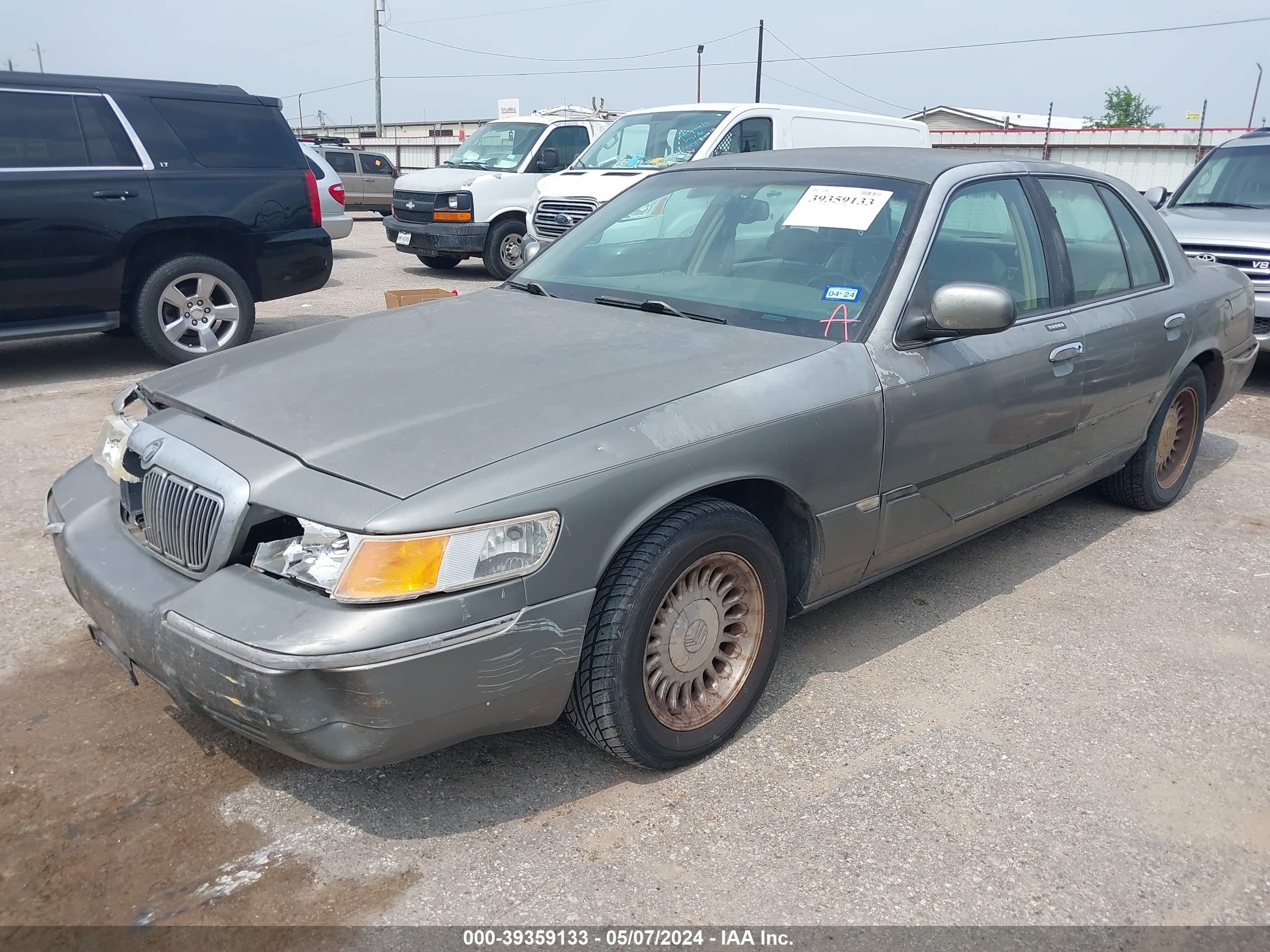 Photo 1 VIN: 2MEFM75W8XX645168 - MERCURY GRAND MARQUIS 