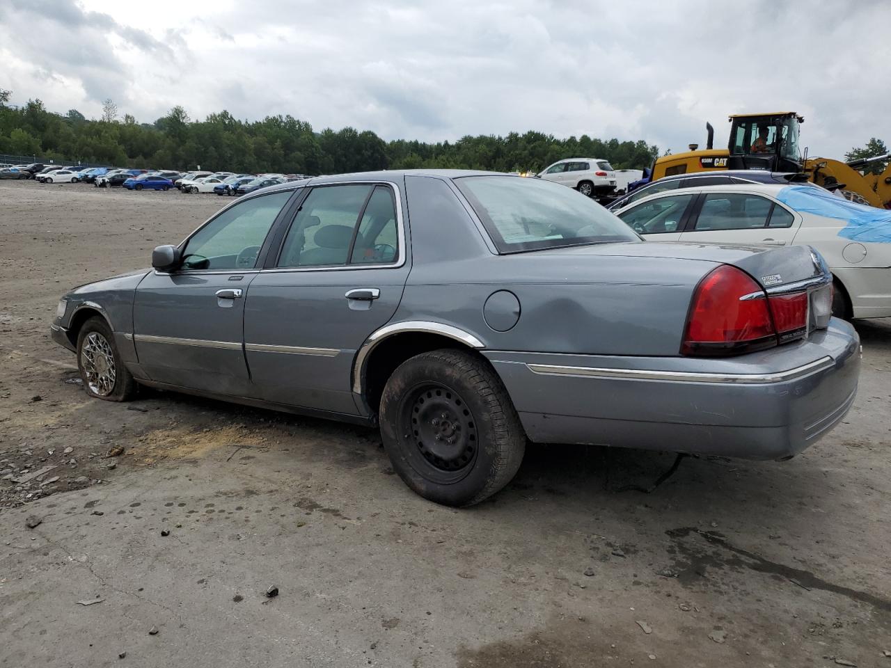 Photo 1 VIN: 2MEFM75W8XX685167 - MERCURY GRAND MARQUIS 