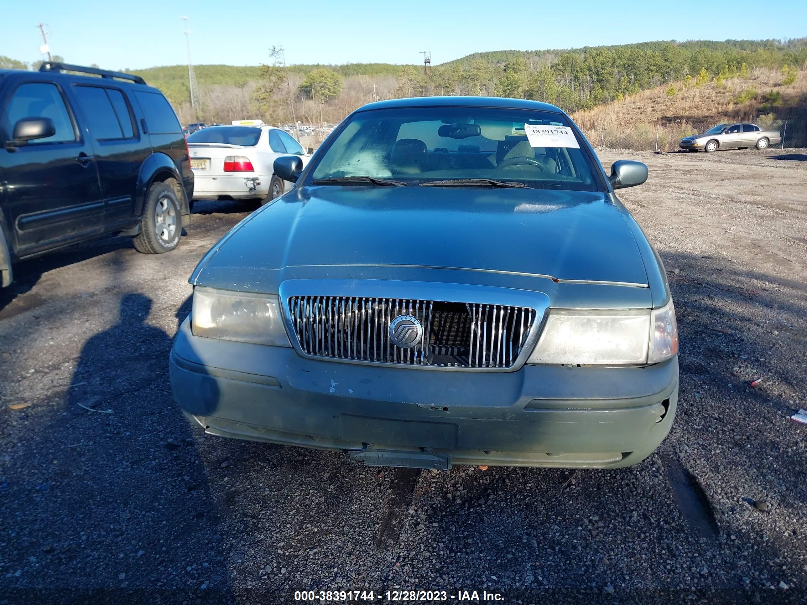 Photo 5 VIN: 2MEFM75W95X649842 - MERCURY GRAND MARQUIS 