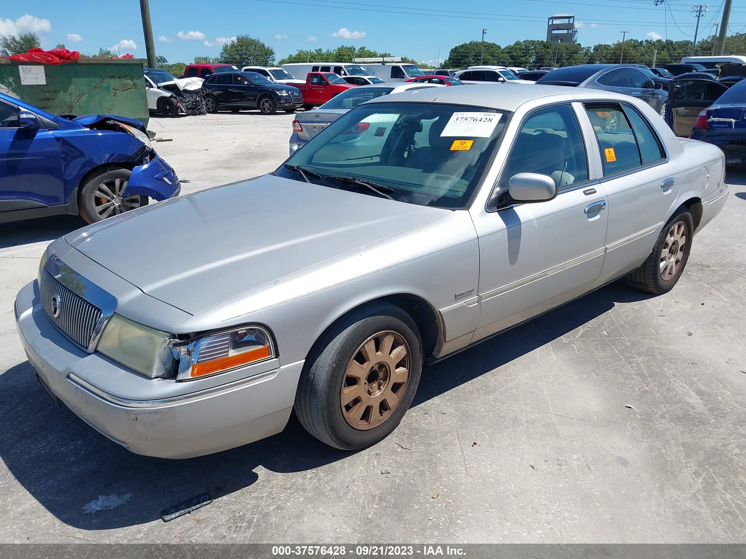 Photo 1 VIN: 2MEFM75WX4X683271 - MERCURY GRAND MARQUIS 