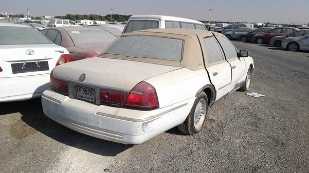 Photo 6 VIN: 2MEFM75WXXX678639 - MERCURY GRAND MARQUIS 