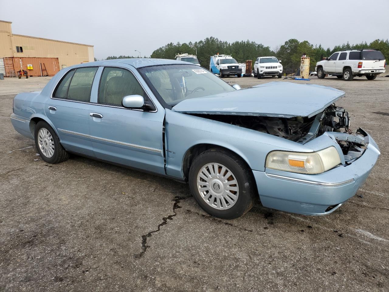 Photo 3 VIN: 2MEHM75V28X613558 - MERCURY GRAND MARQUIS 