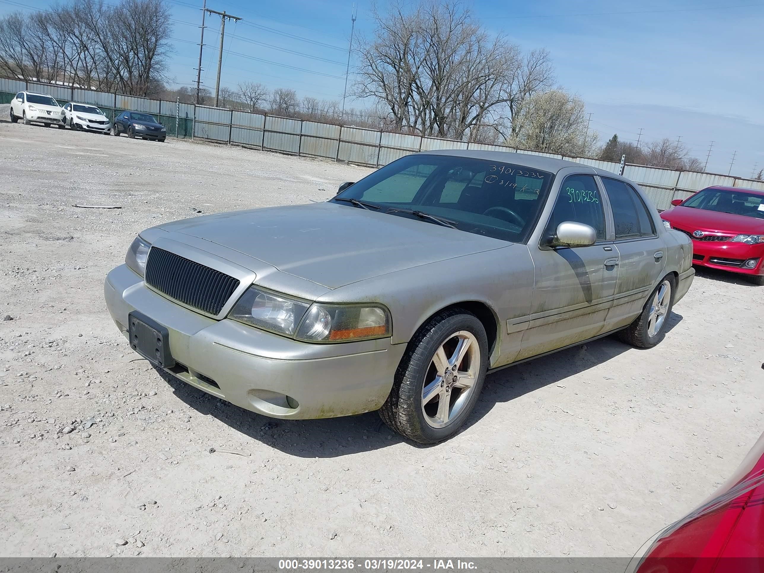 Photo 1 VIN: 2MEHM75V43X685564 - MERCURY MARAUDER 