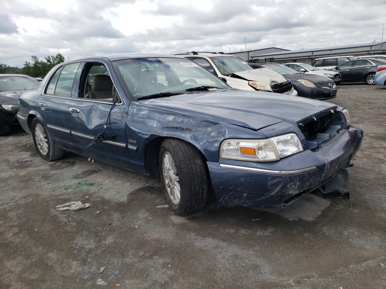 Photo 3 VIN: 2MEHM75V49X635000 - MERCURY GRAND MARQUIS 