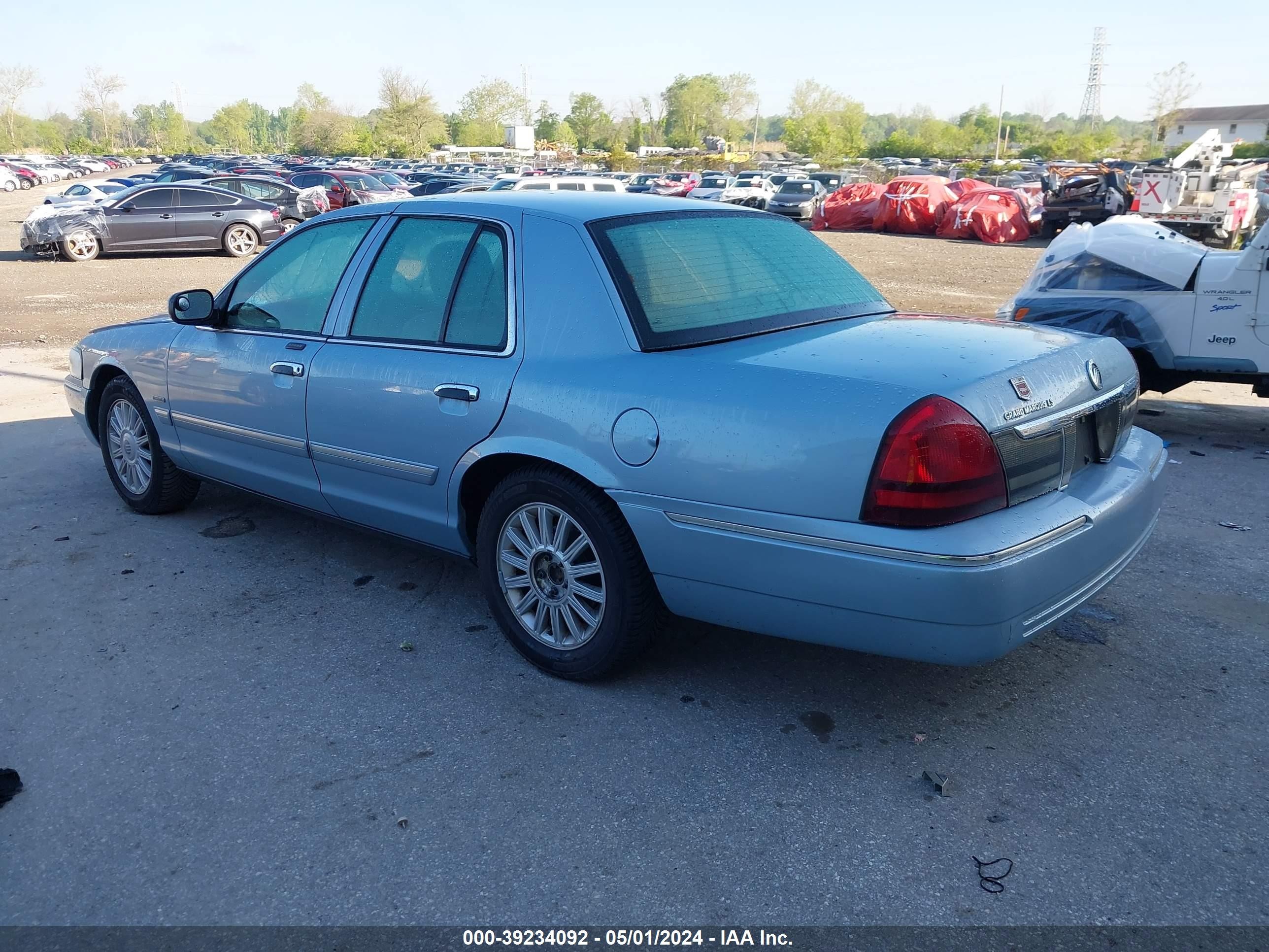 Photo 2 VIN: 2MEHM75V59X626998 - MERCURY GRAND MARQUIS 