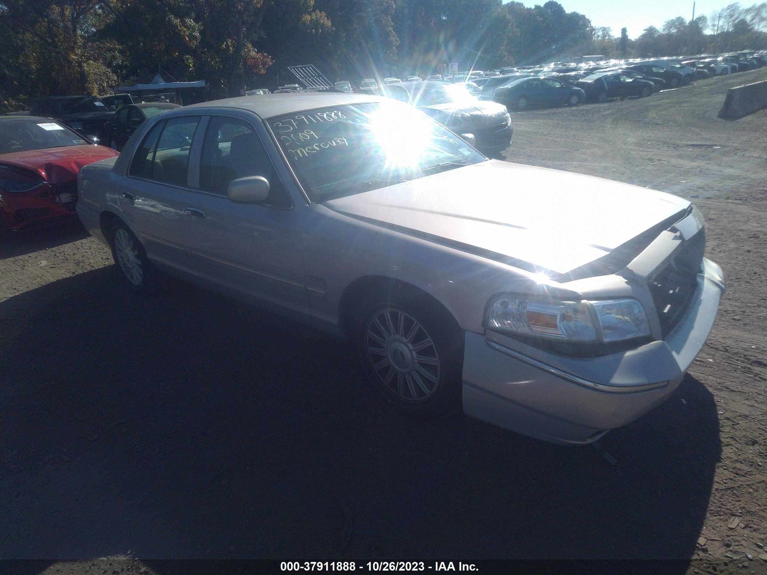 Photo 0 VIN: 2MEHM75V89X626347 - MERCURY GRAND MARQUIS 