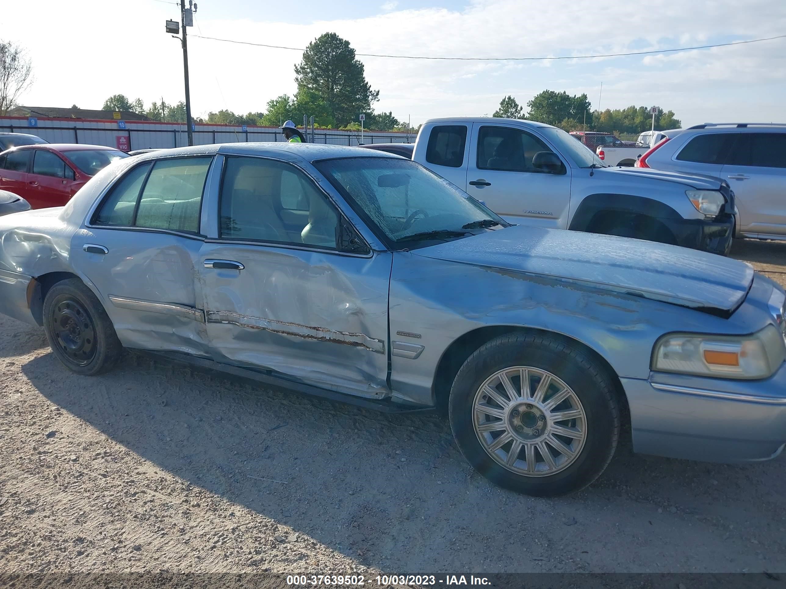 Photo 5 VIN: 2MEHM75V99X617673 - MERCURY GRAND MARQUIS 