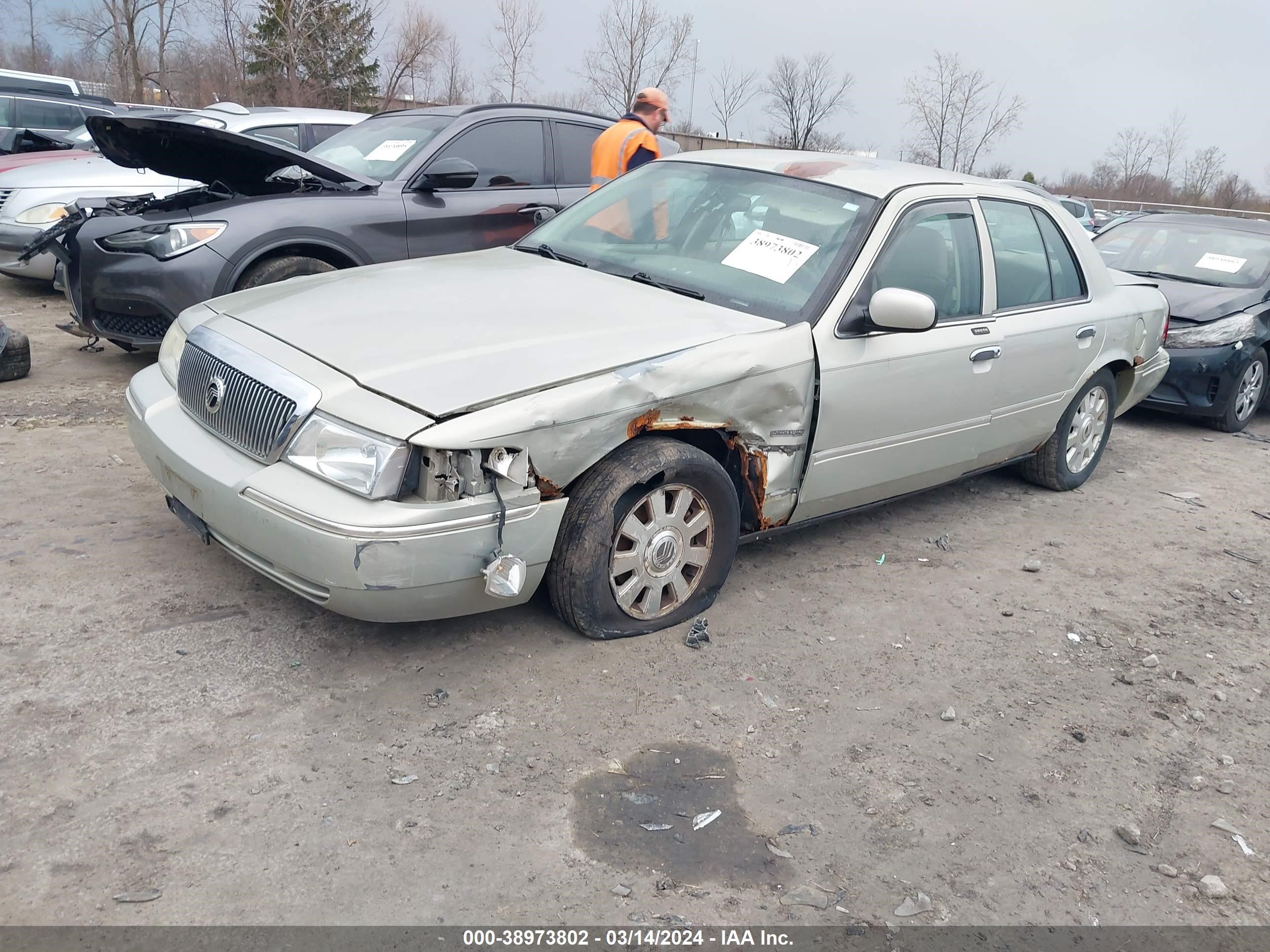 Photo 1 VIN: 2MEHM75W14X697651 - MERCURY GRAND MARQUIS 