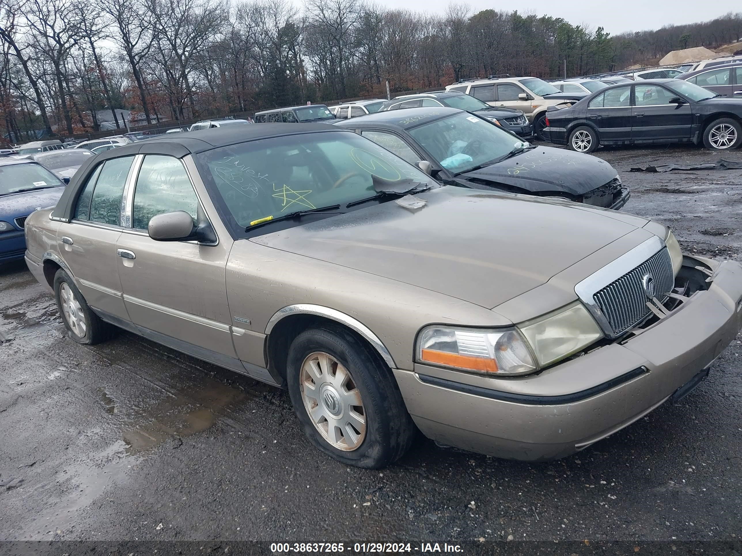 Photo 0 VIN: 2MEHM75W23X605624 - MERCURY GRAND MARQUIS 