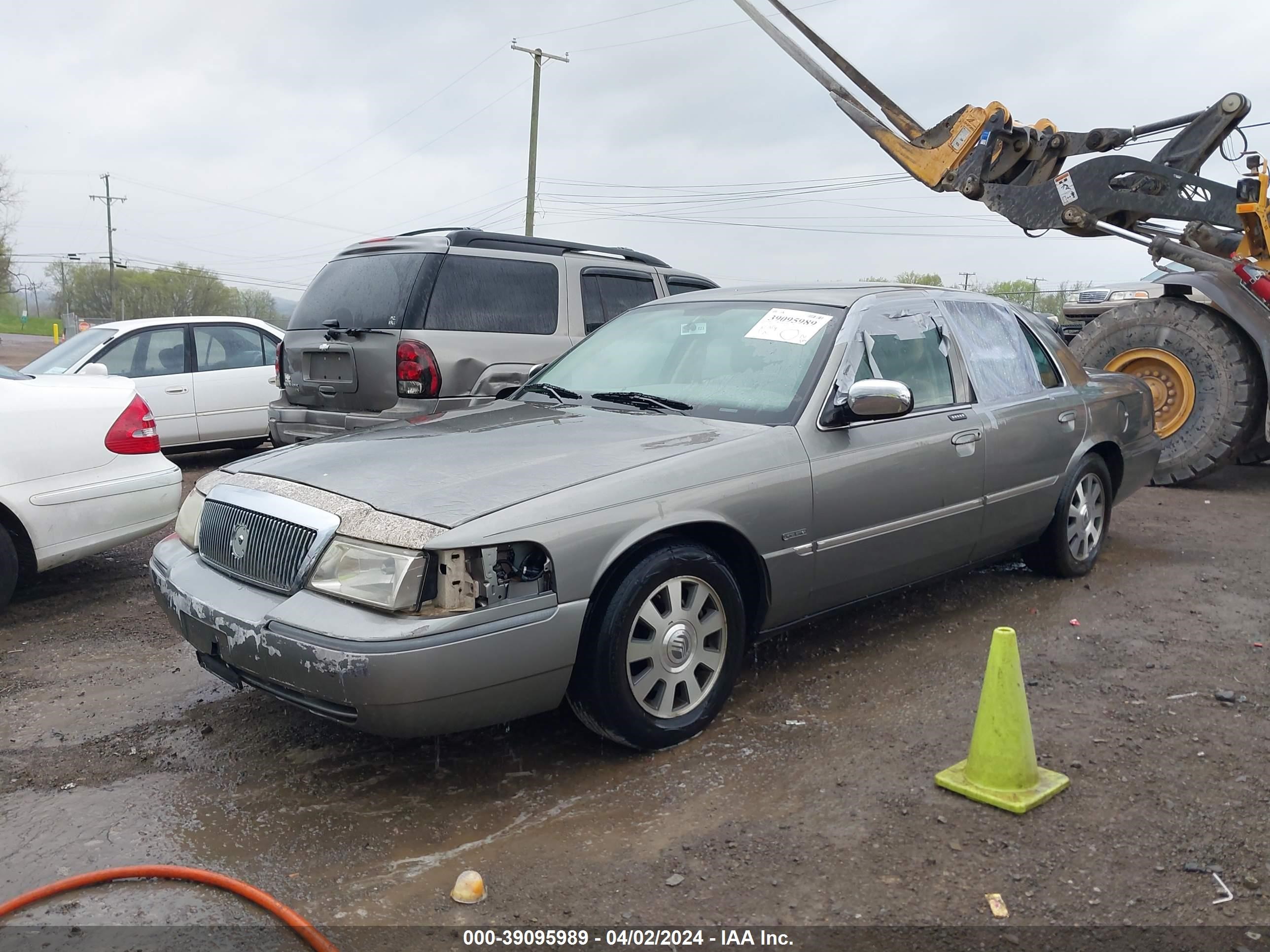 Photo 1 VIN: 2MEHM75W44X649982 - MERCURY GRAND MARQUIS 