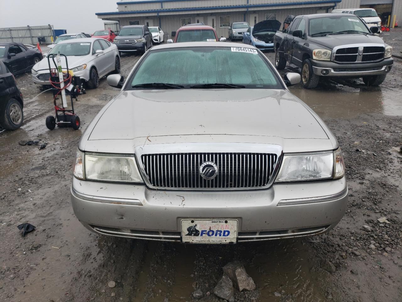 Photo 4 VIN: 2MEHM75W45X607460 - MERCURY GRAND MARQUIS 