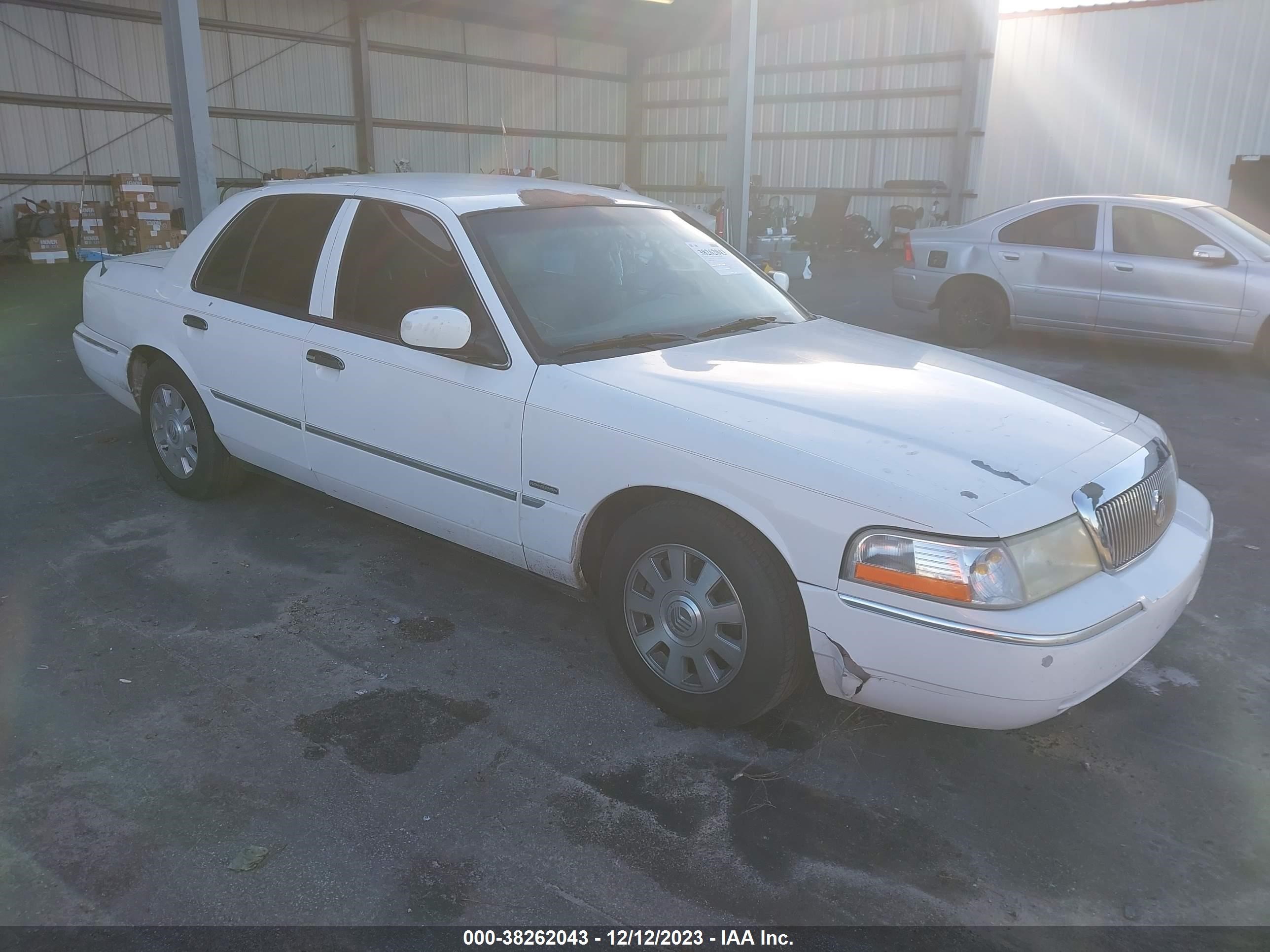 Photo 0 VIN: 2MEHM75W45X674575 - MERCURY GRAND MARQUIS 