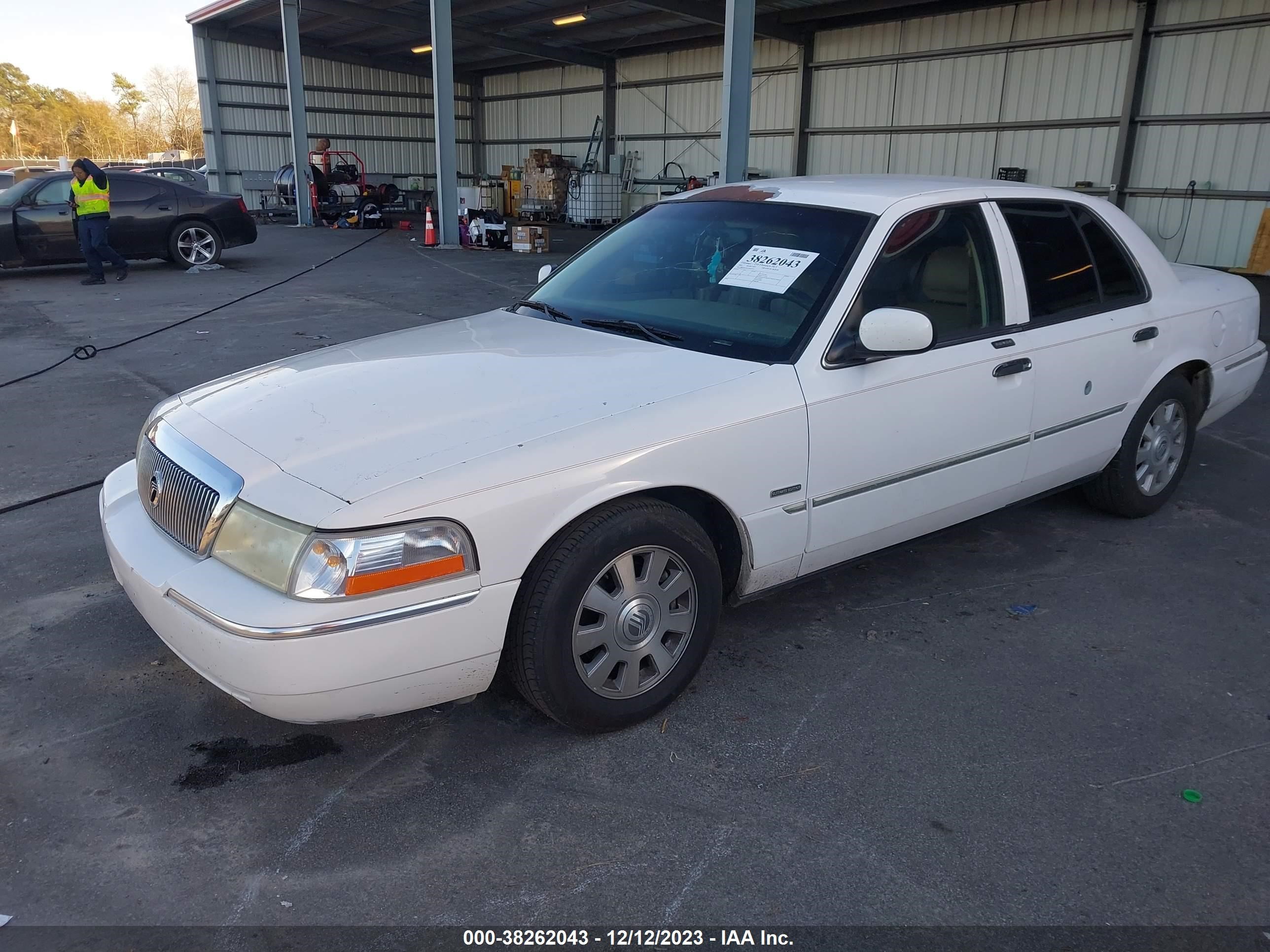 Photo 1 VIN: 2MEHM75W45X674575 - MERCURY GRAND MARQUIS 