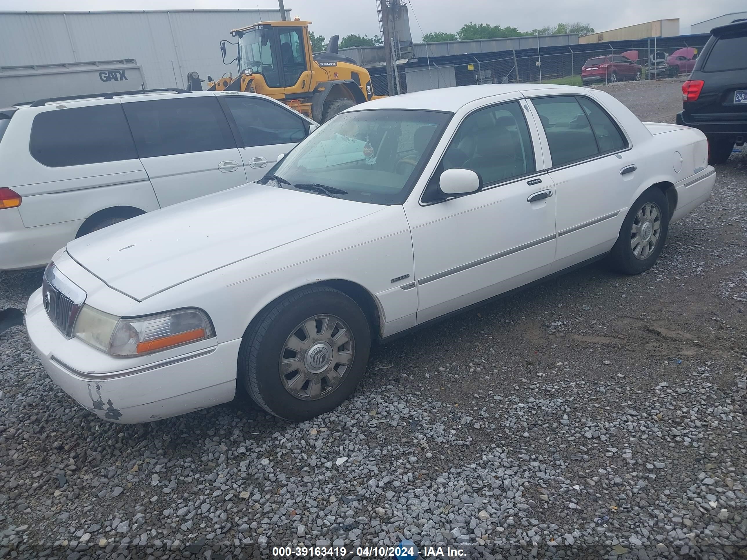 Photo 1 VIN: 2MEHM75W74X690347 - MERCURY GRAND MARQUIS 