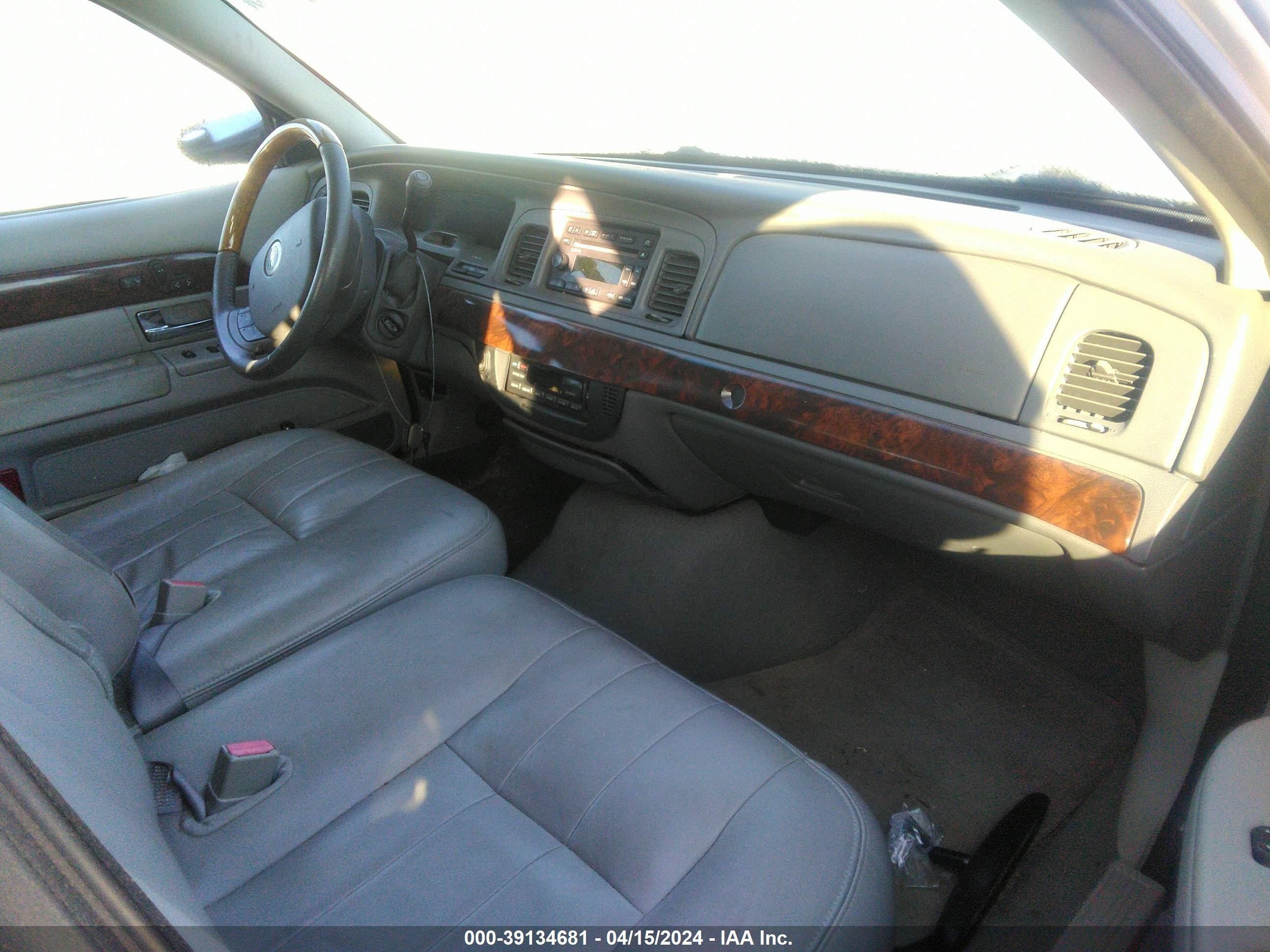 Photo 5 VIN: 2MEHM75W85X654006 - MERCURY GRAND MARQUIS 