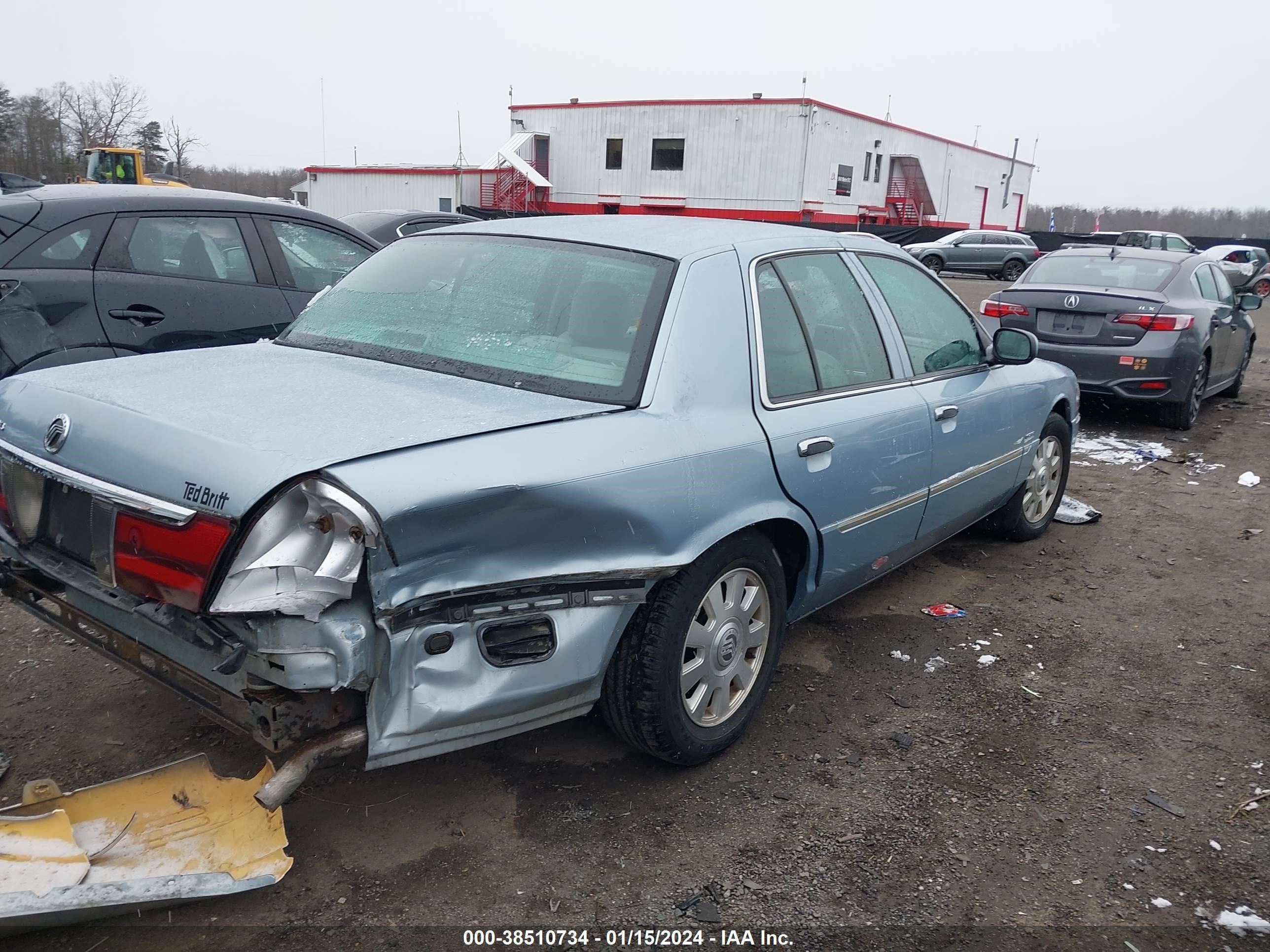 Photo 3 VIN: 2MEHM75W94X653235 - MERCURY GRAND MARQUIS 