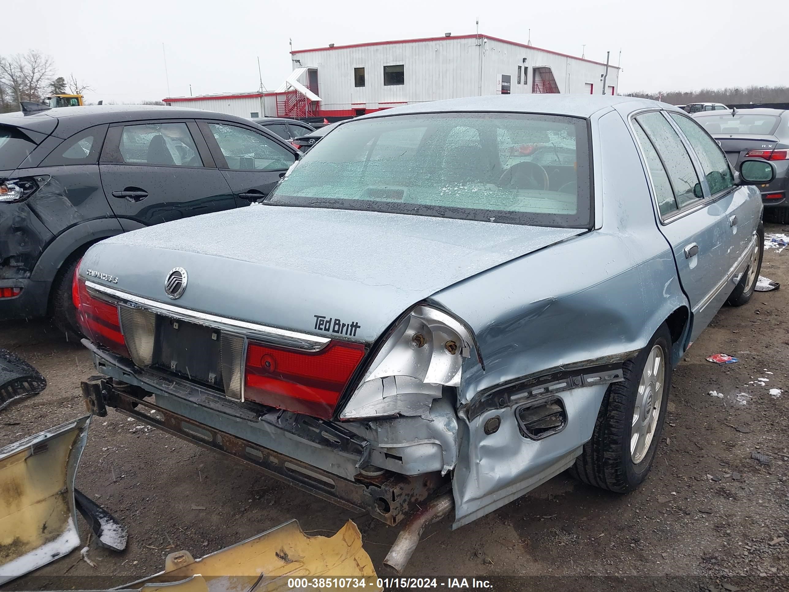 Photo 5 VIN: 2MEHM75W94X653235 - MERCURY GRAND MARQUIS 