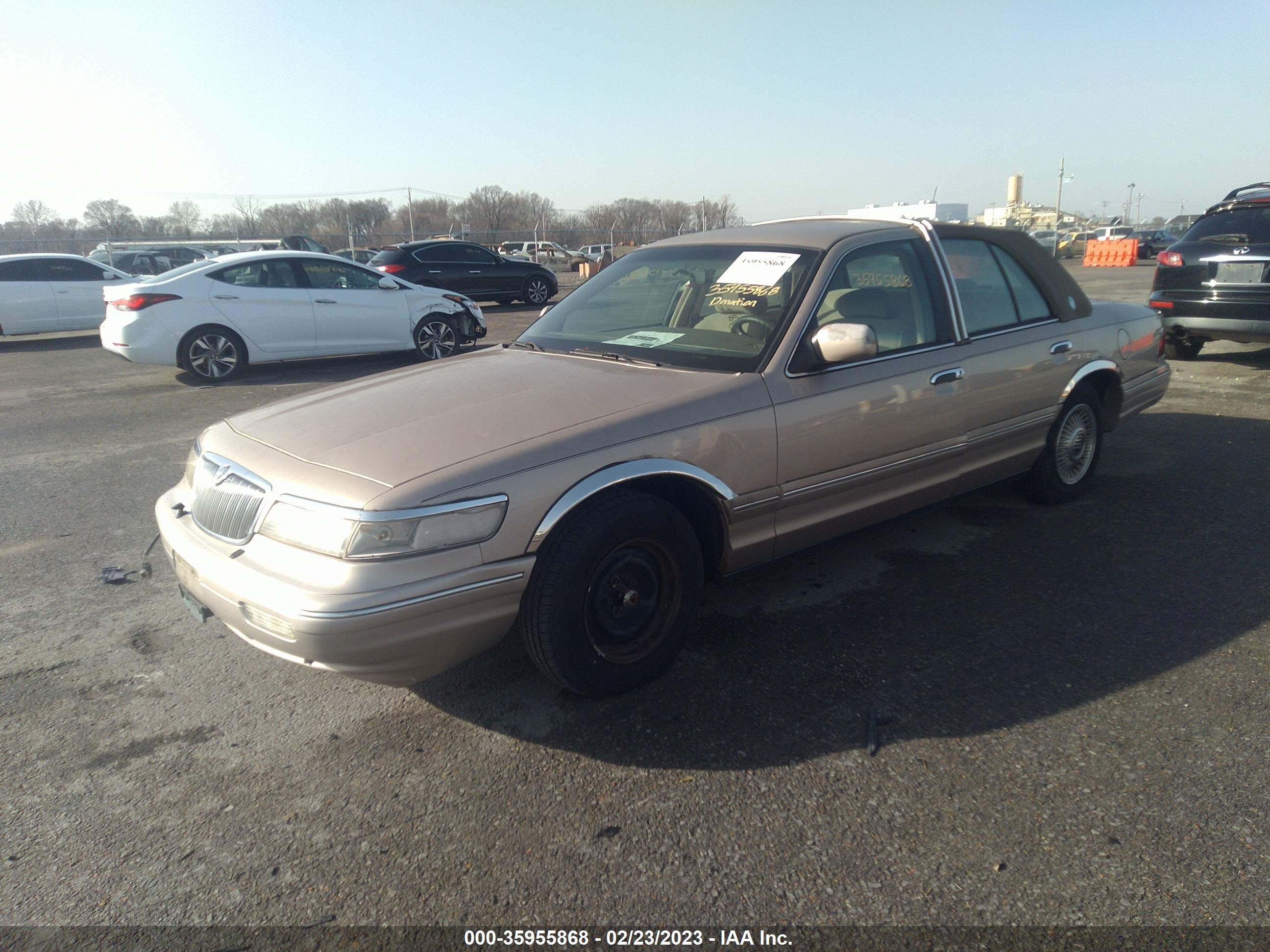 Photo 1 VIN: 2MELM74W0VX636515 - MERCURY GRAND MARQUIS 