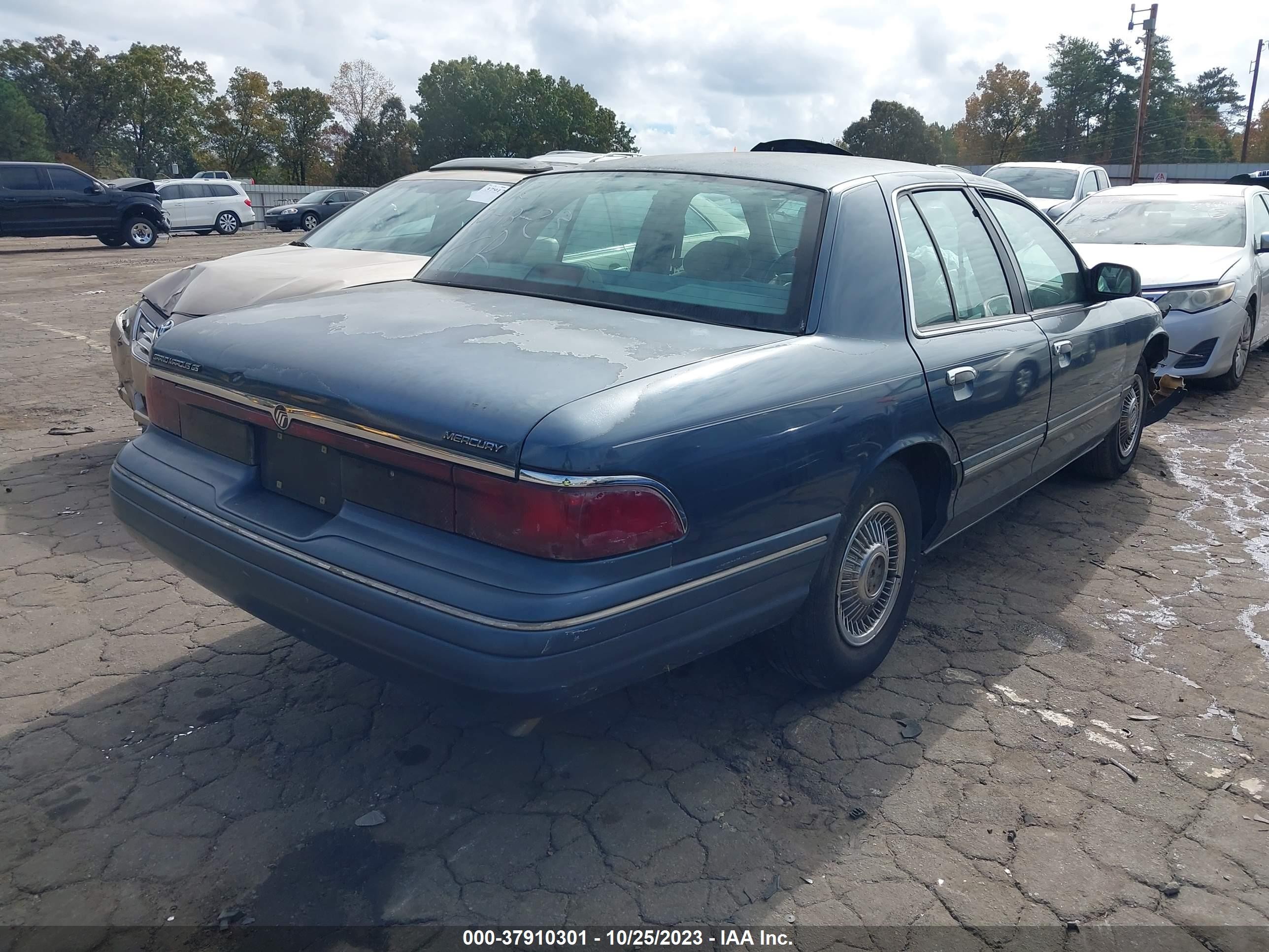 Photo 3 VIN: 2MELM74W0VX660121 - MERCURY GRAND MARQUIS 