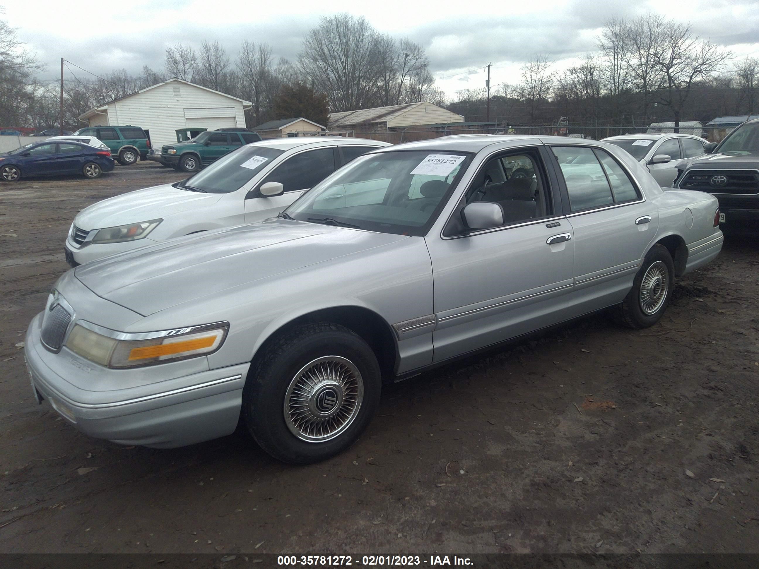 Photo 1 VIN: 2MELM74W1VX658734 - MERCURY GRAND MARQUIS 