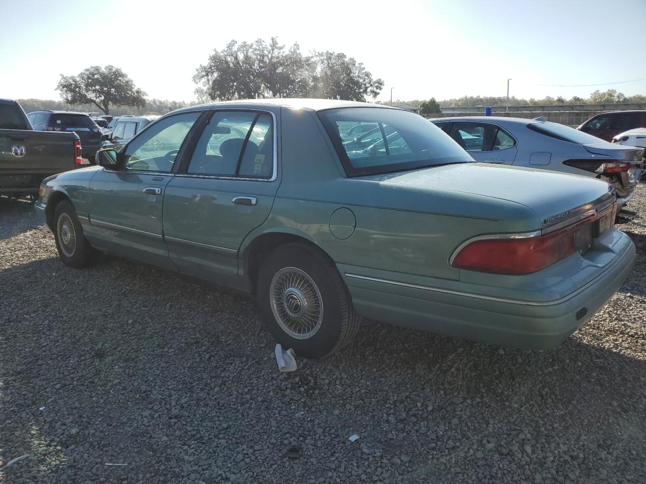 Photo 1 VIN: 2MELM74WXVX714928 - MERCURY GRAND MARQUIS 