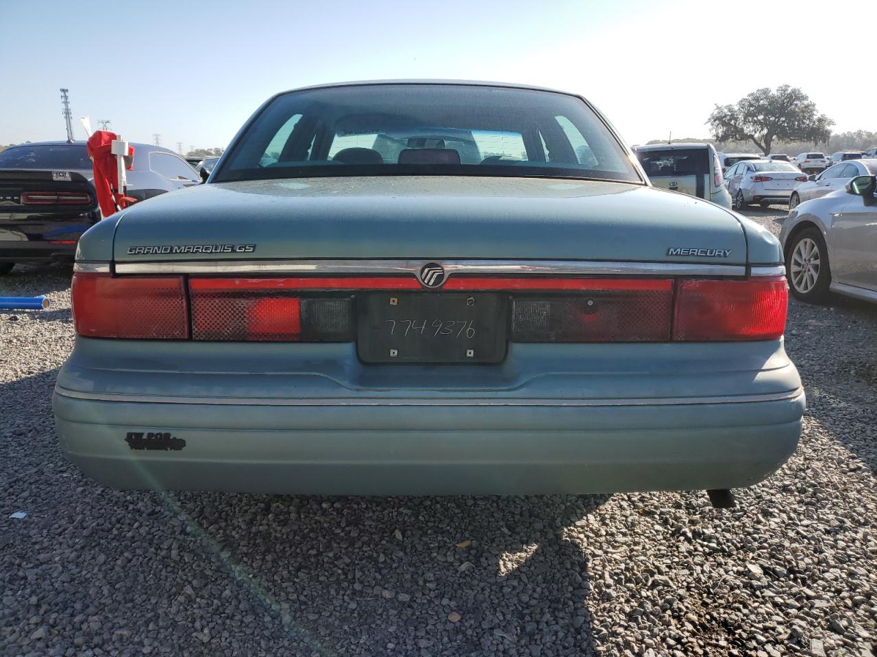 Photo 5 VIN: 2MELM74WXVX714928 - MERCURY GRAND MARQUIS 