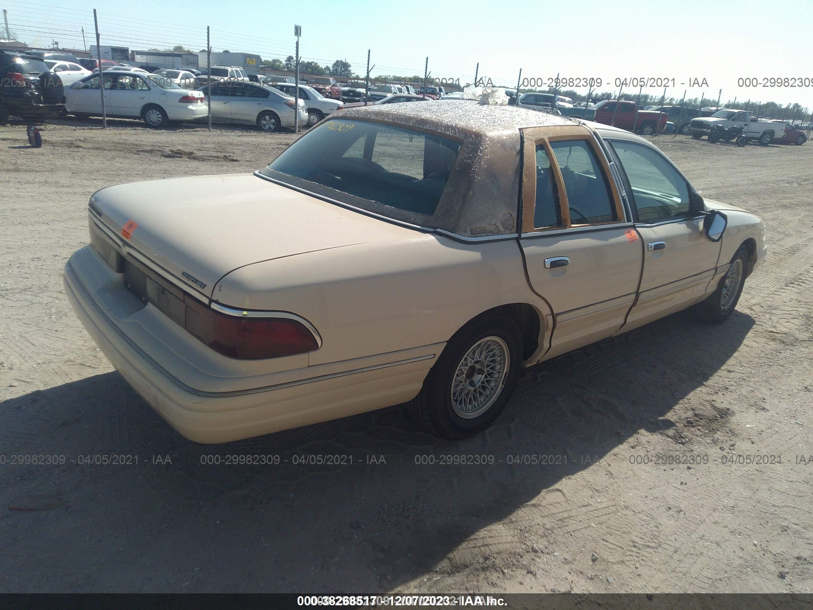 Photo 4 VIN: 2MELM7565TX606860 - MERCURY GRAND MARQUIS 