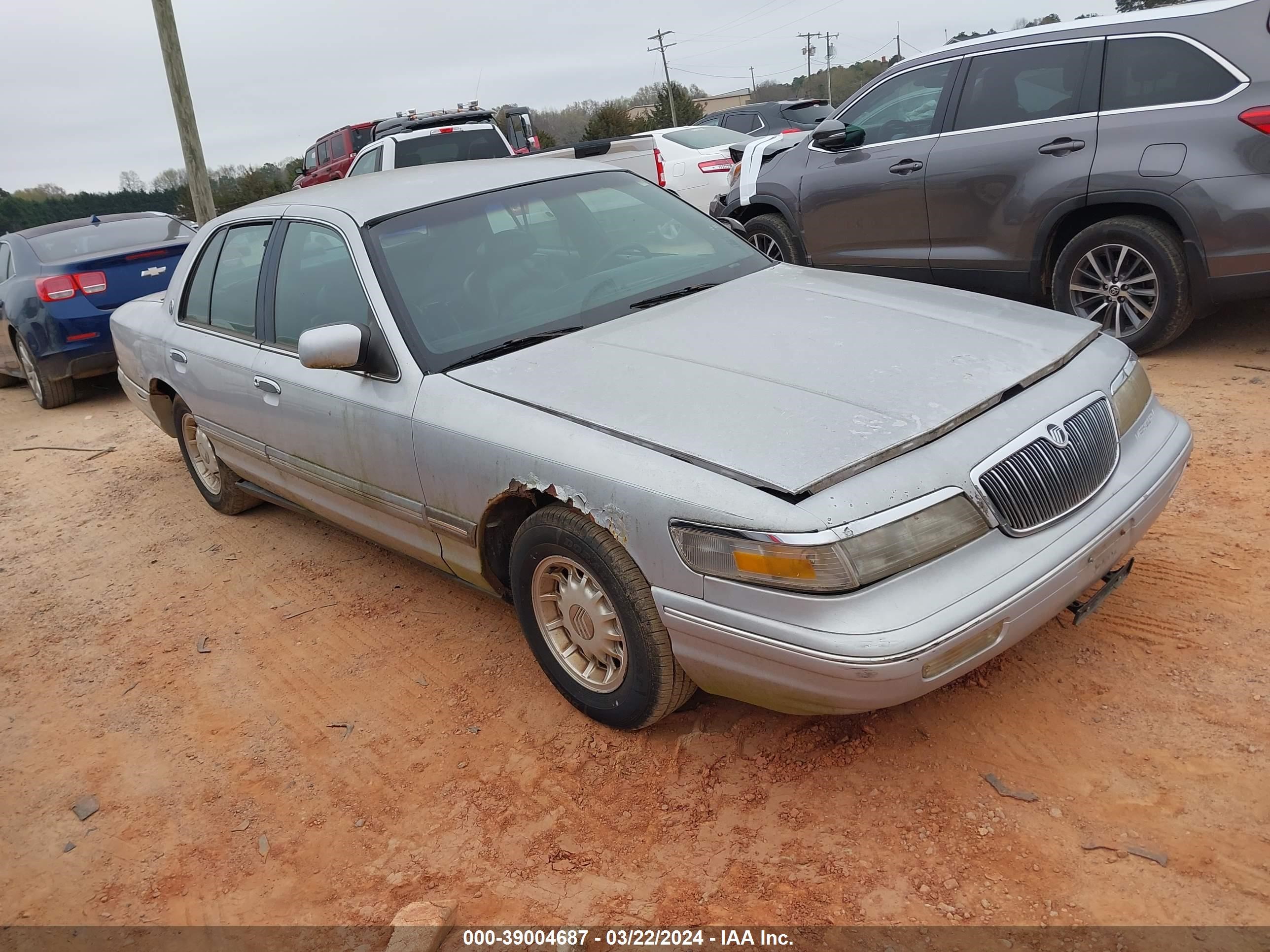 Photo 0 VIN: 2MELM75W0TX689470 - MERCURY GRAND MARQUIS 