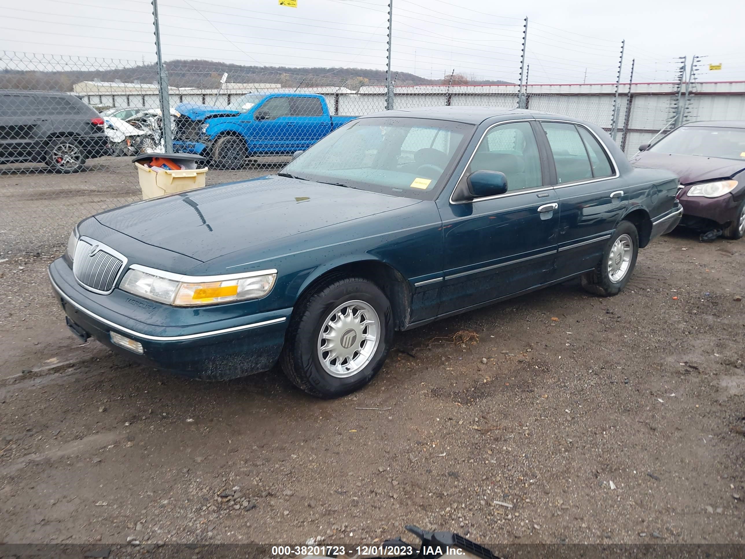 Photo 1 VIN: 2MELM75W0VX658383 - MERCURY GRAND MARQUIS 