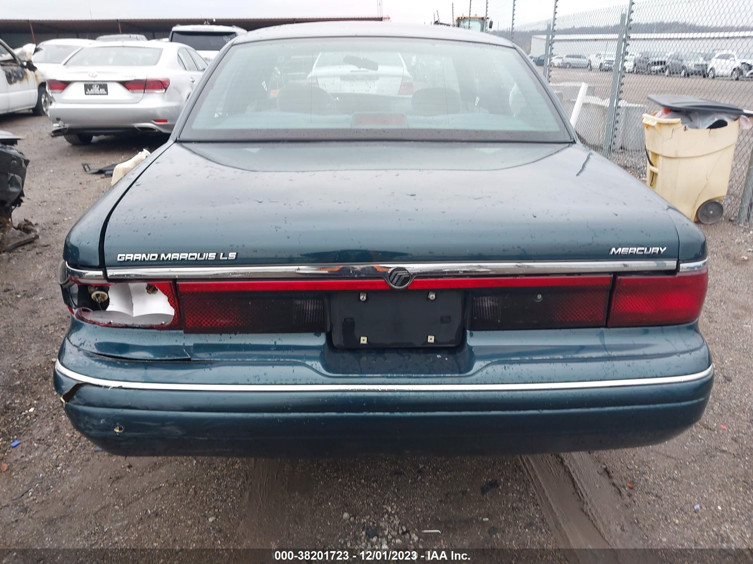 Photo 15 VIN: 2MELM75W0VX658383 - MERCURY GRAND MARQUIS 