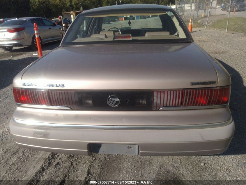 Photo 15 VIN: 2MELM75W1RX631747 - MERCURY GRAND MARQUIS 