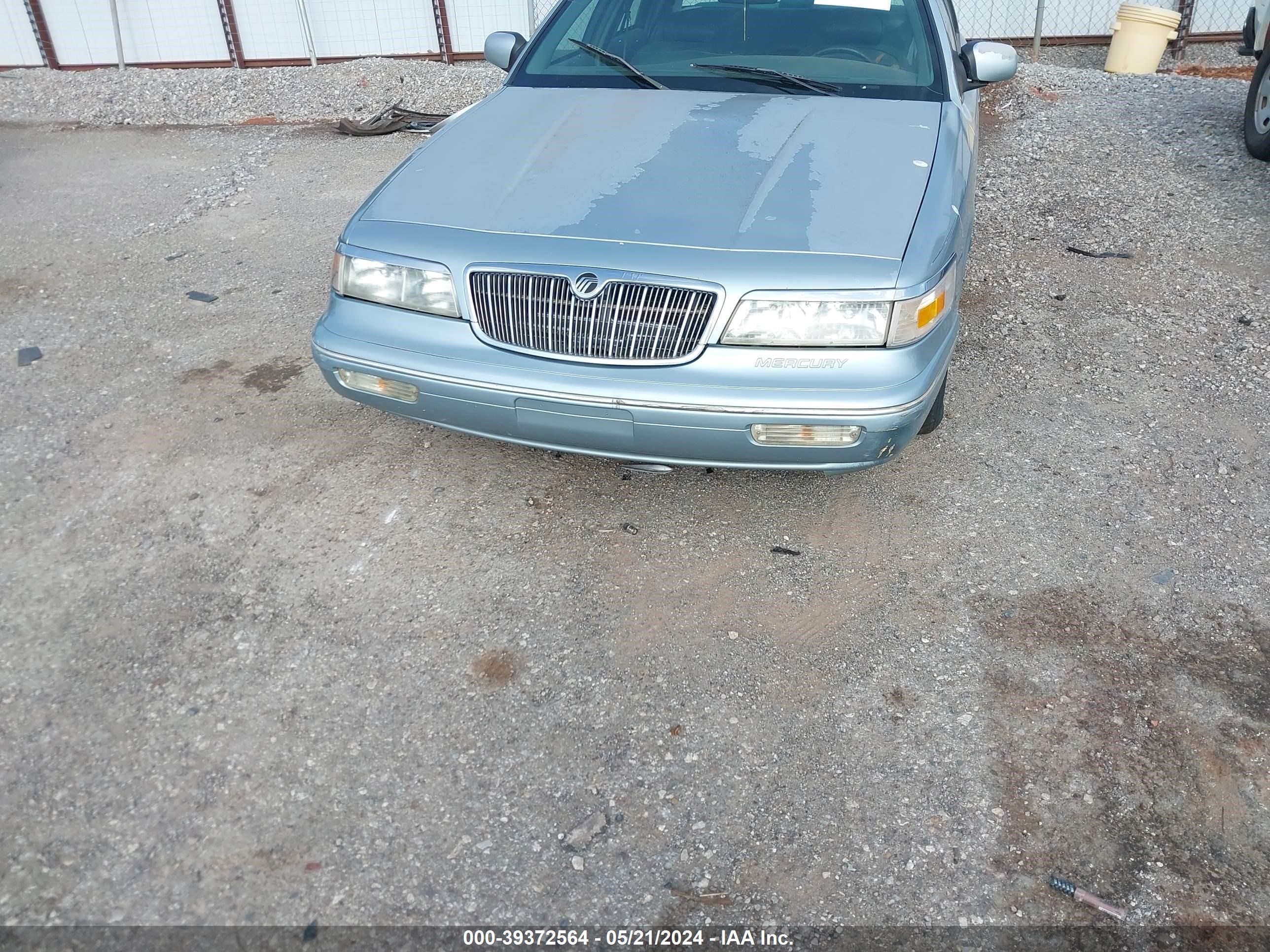 Photo 5 VIN: 2MELM75W2TX674470 - MERCURY GRAND MARQUIS 