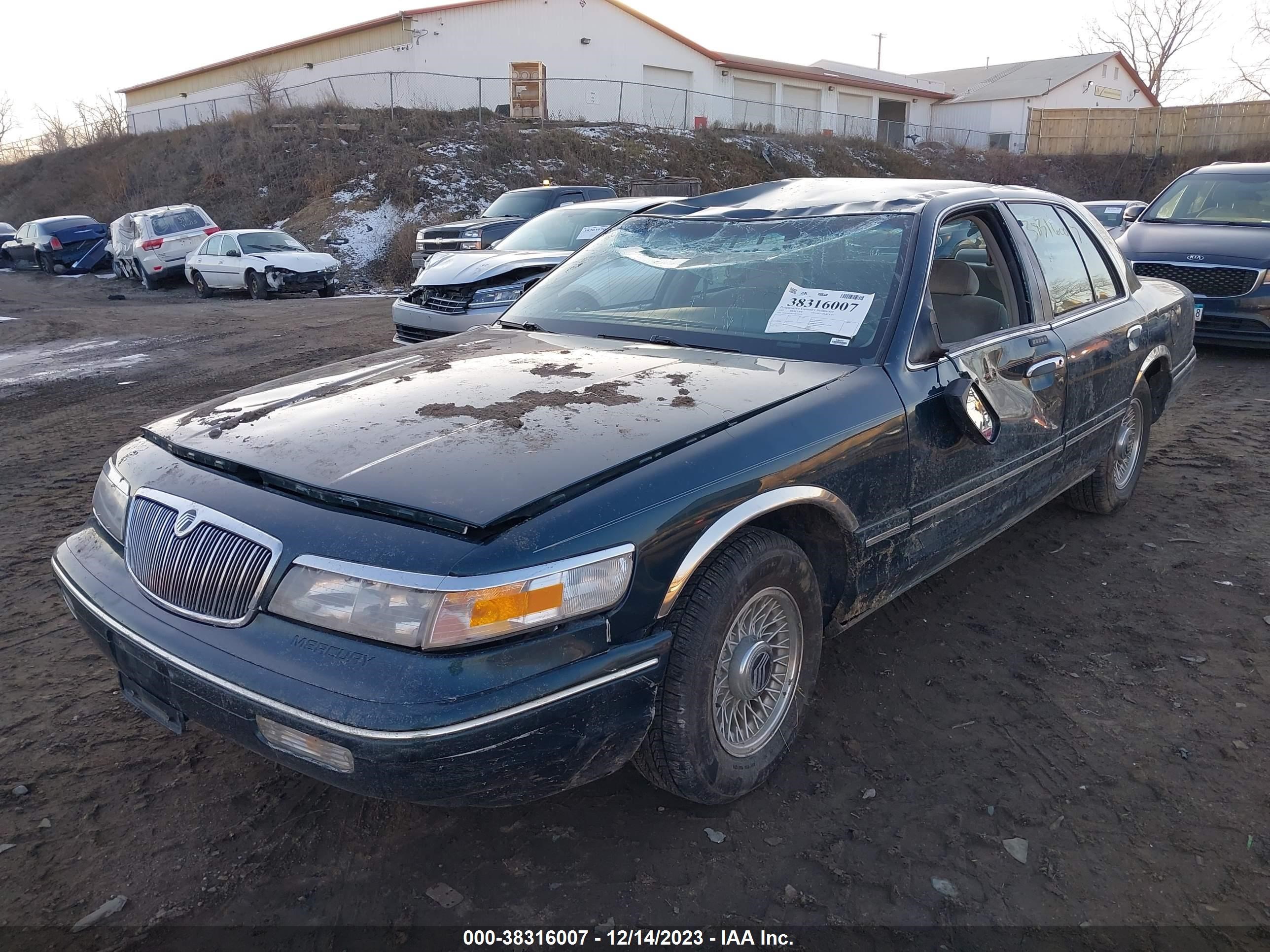 Photo 5 VIN: 2MELM75W2VX717238 - MERCURY GRAND MARQUIS 