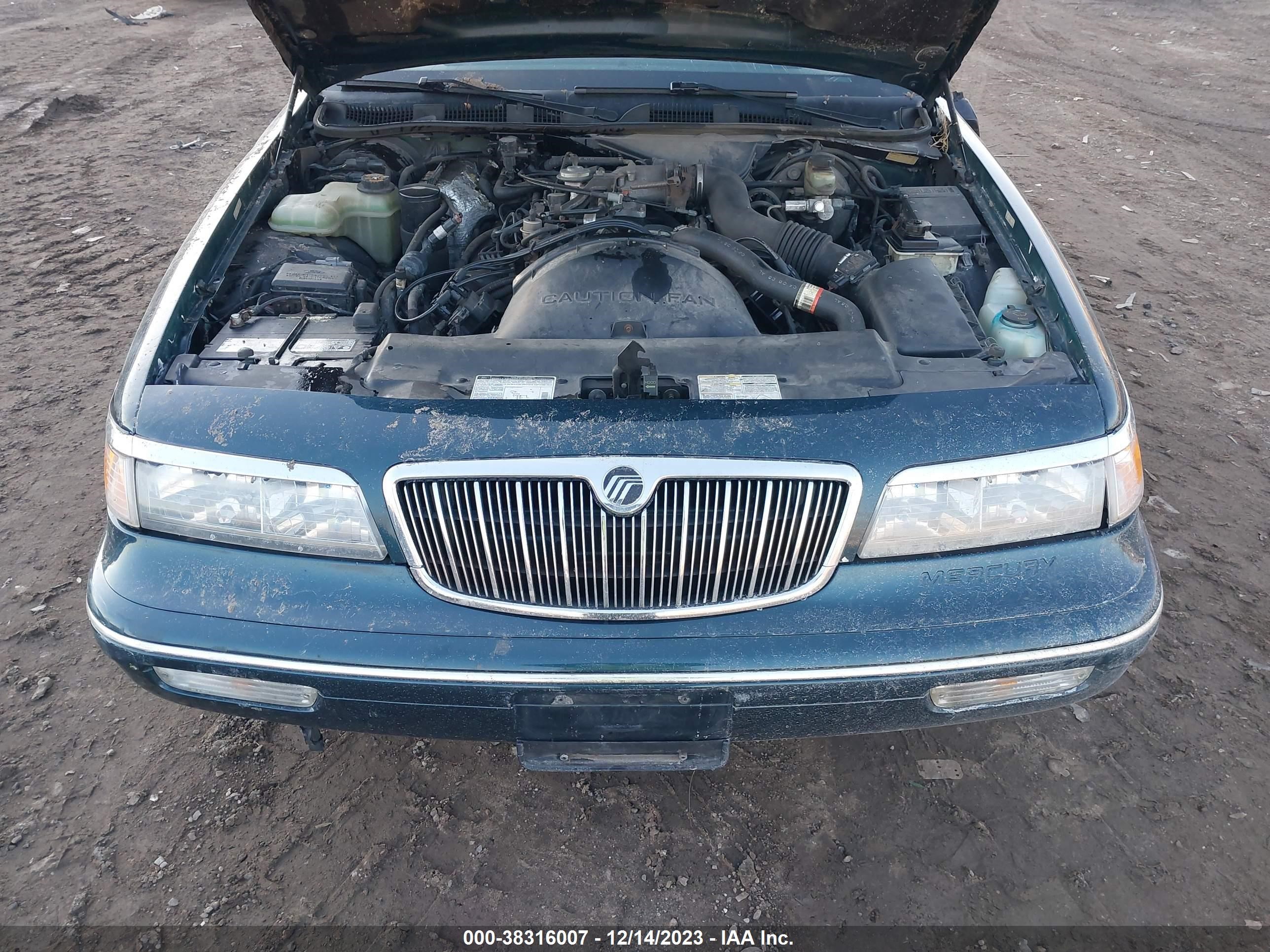 Photo 9 VIN: 2MELM75W2VX717238 - MERCURY GRAND MARQUIS 