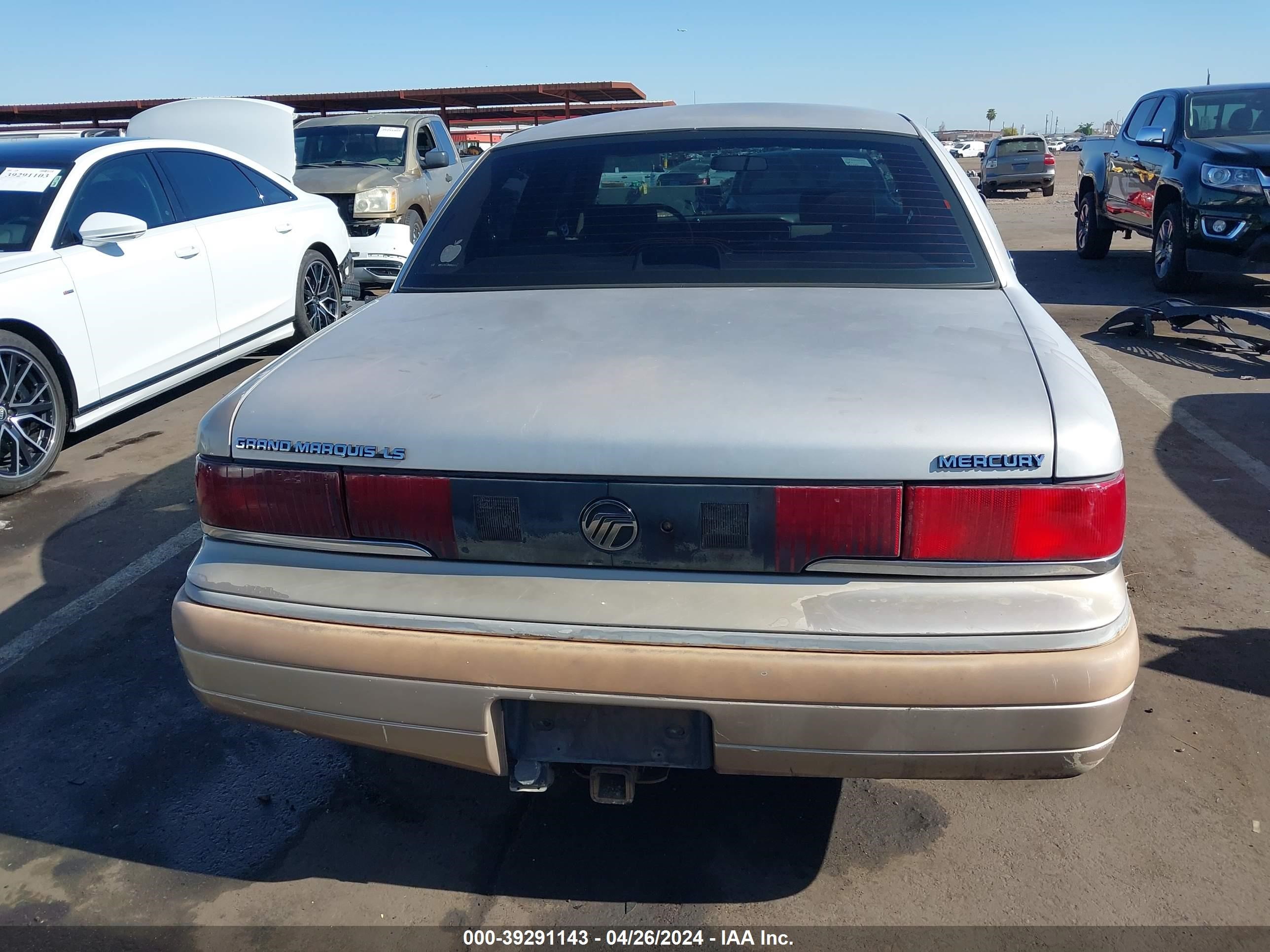 Photo 15 VIN: 2MELM75W4PX654825 - MERCURY GRAND MARQUIS 