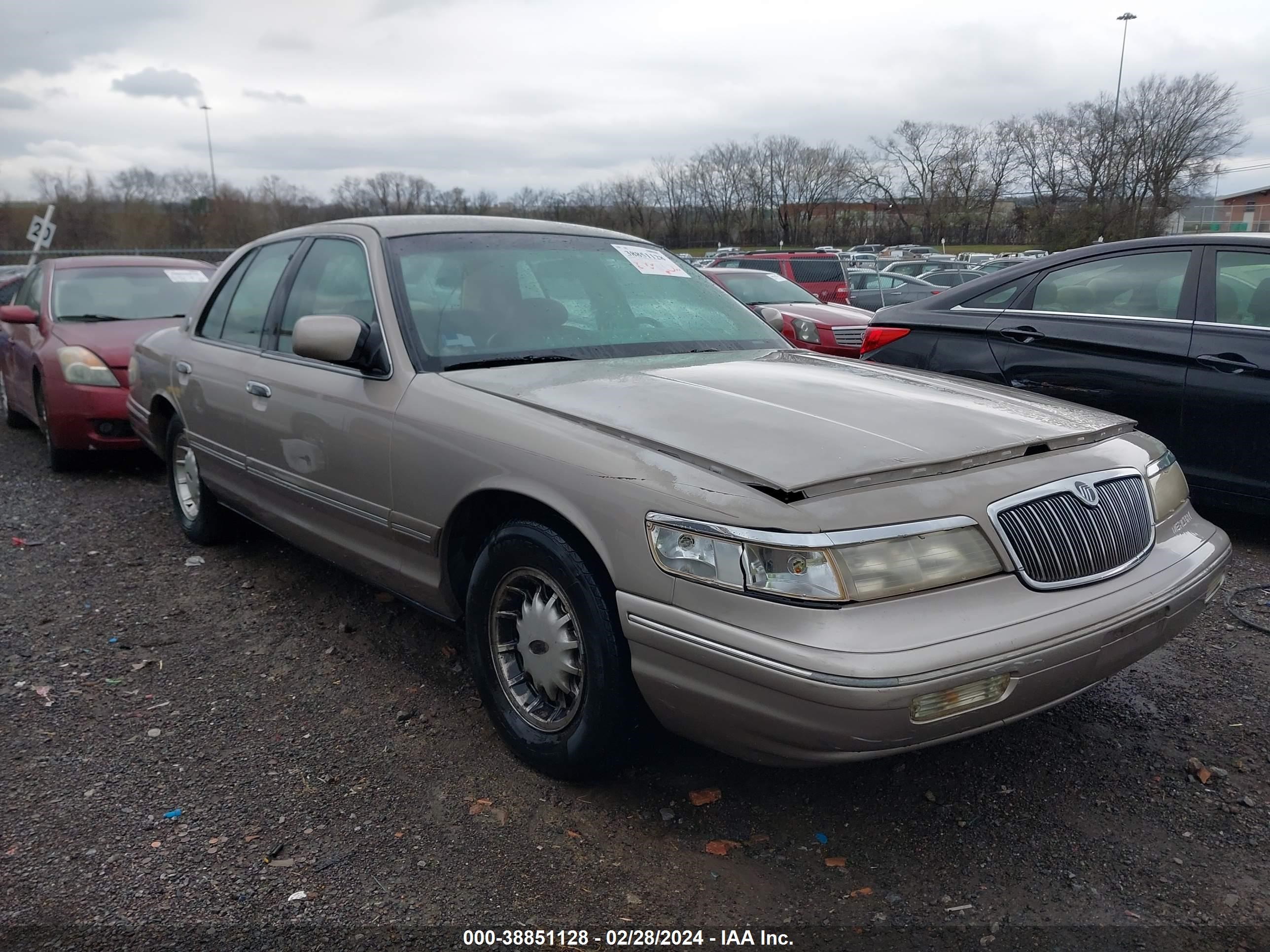 Photo 0 VIN: 2MELM75W5SX601124 - MERCURY GRAND MARQUIS 