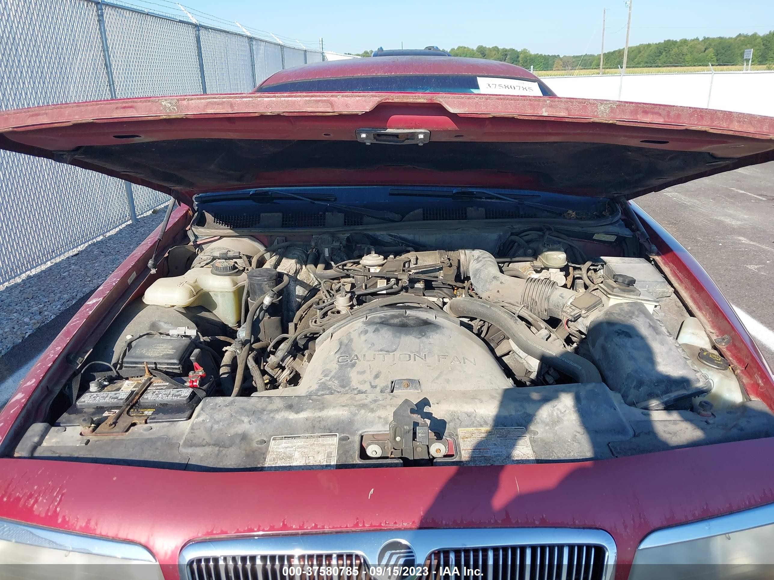 Photo 9 VIN: 2MELM75W8VX723111 - MERCURY GRAND MARQUIS 