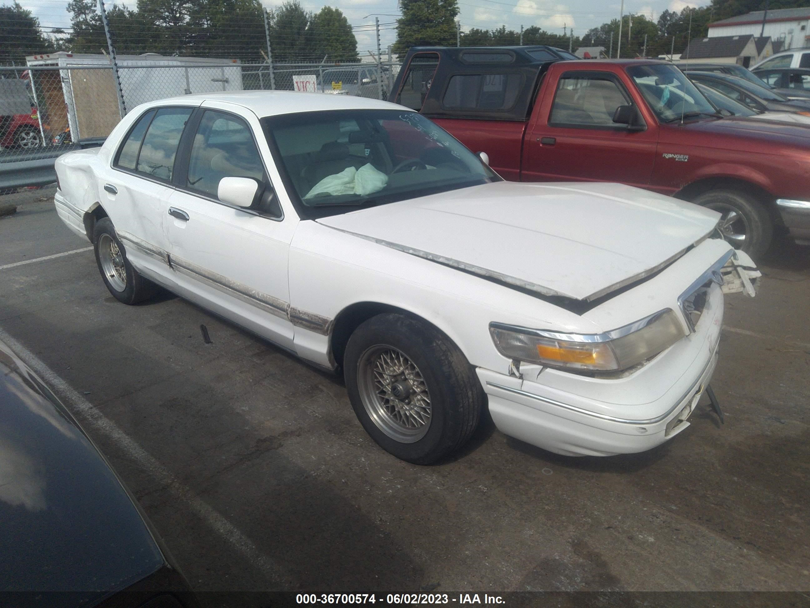 Photo 0 VIN: 2MELM75WXVX626623 - MERCURY GRAND MARQUIS 