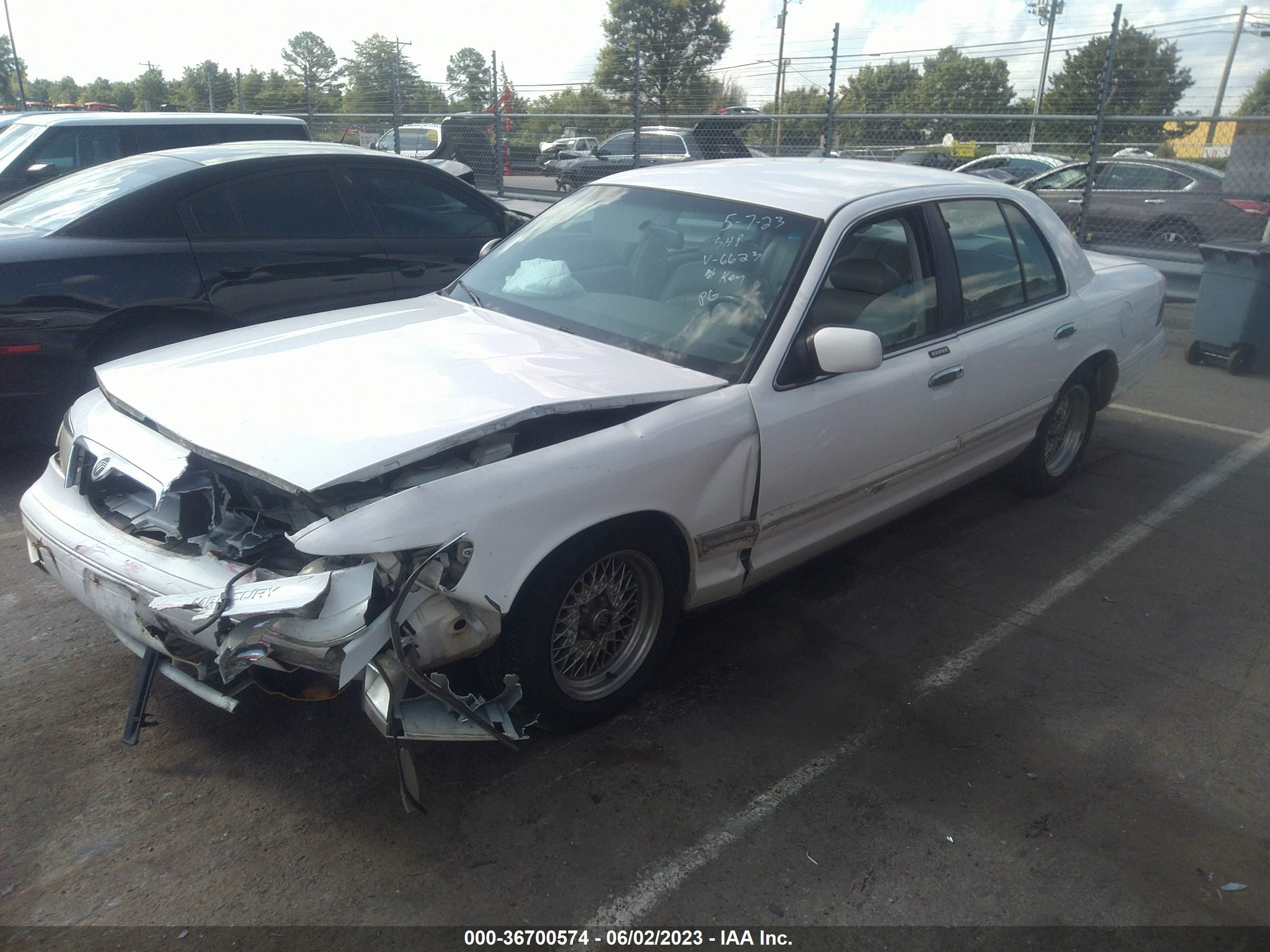 Photo 1 VIN: 2MELM75WXVX626623 - MERCURY GRAND MARQUIS 