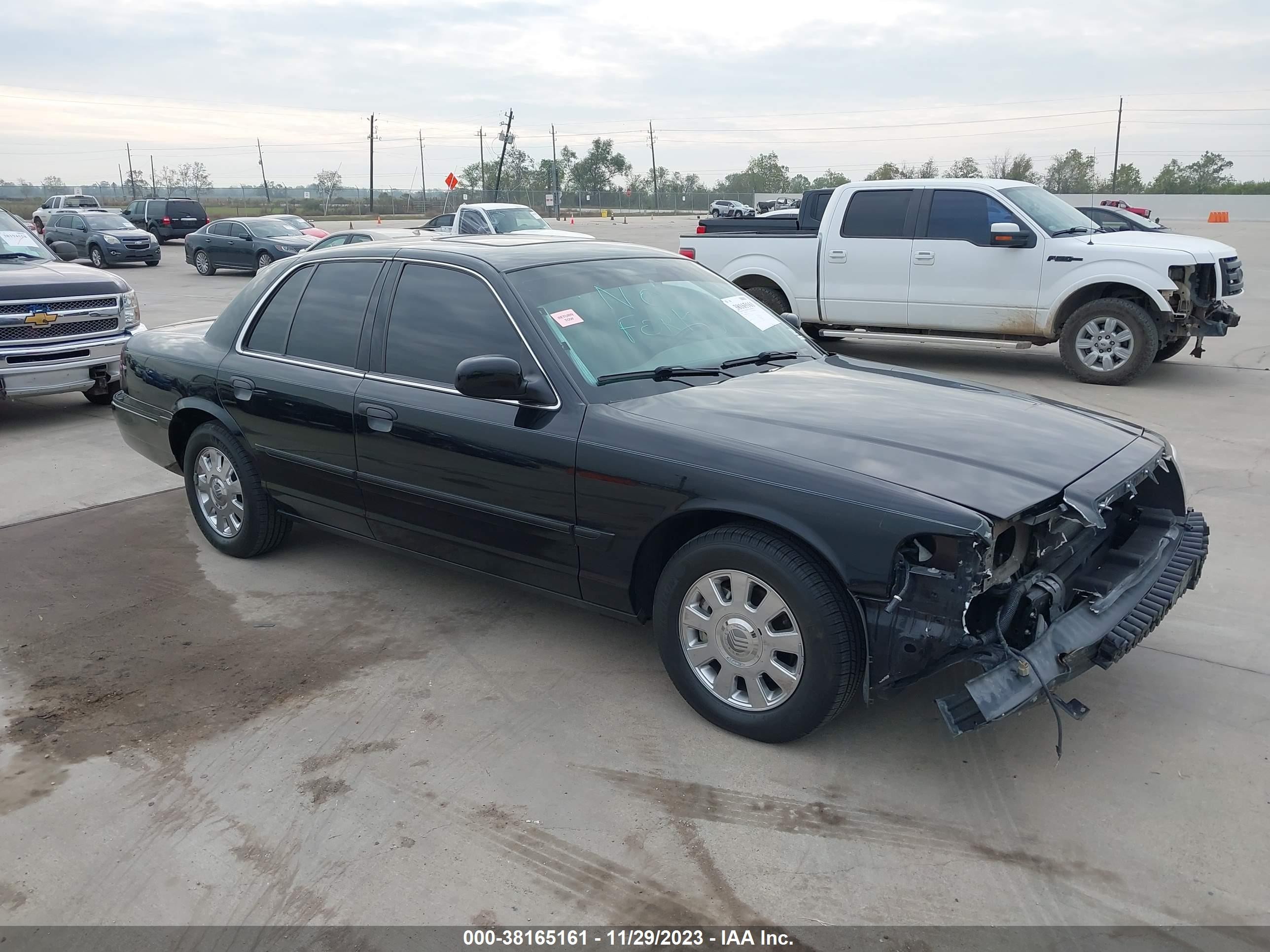 Photo 1 VIN: 2MHFM75V18X629163 - MERCURY GRAND MARQUIS 