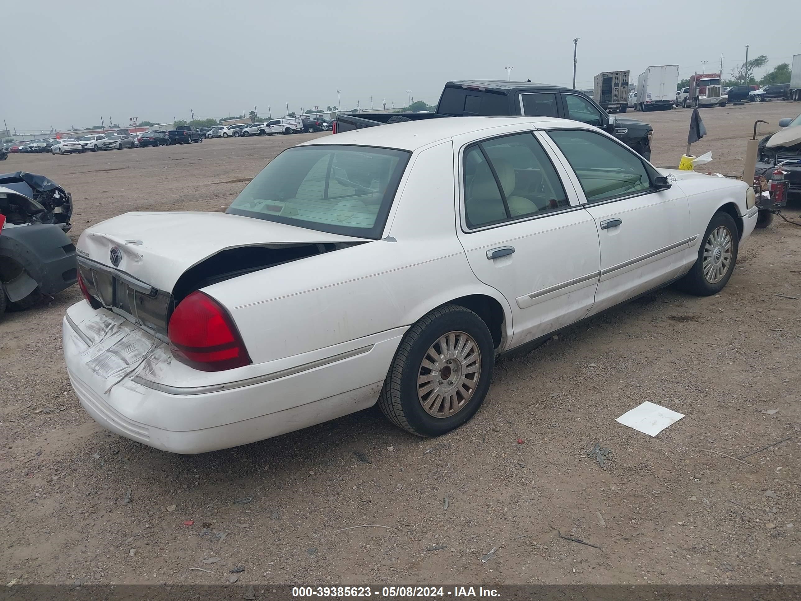 Photo 3 VIN: 2MHFM75V26X635728 - MERCURY GRAND MARQUIS 