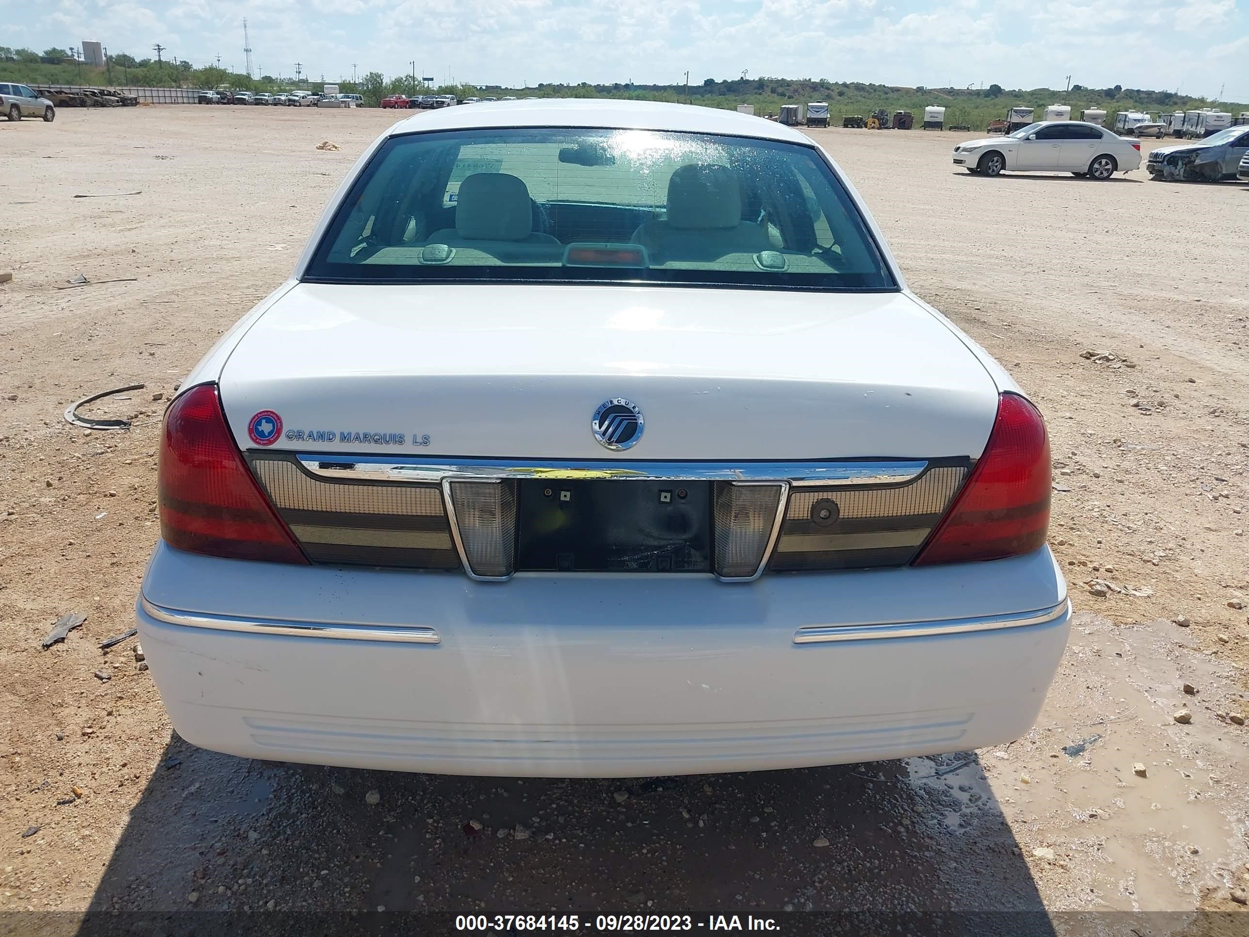 Photo 15 VIN: 2MHHM75V17X620695 - MERCURY GRAND MARQUIS 