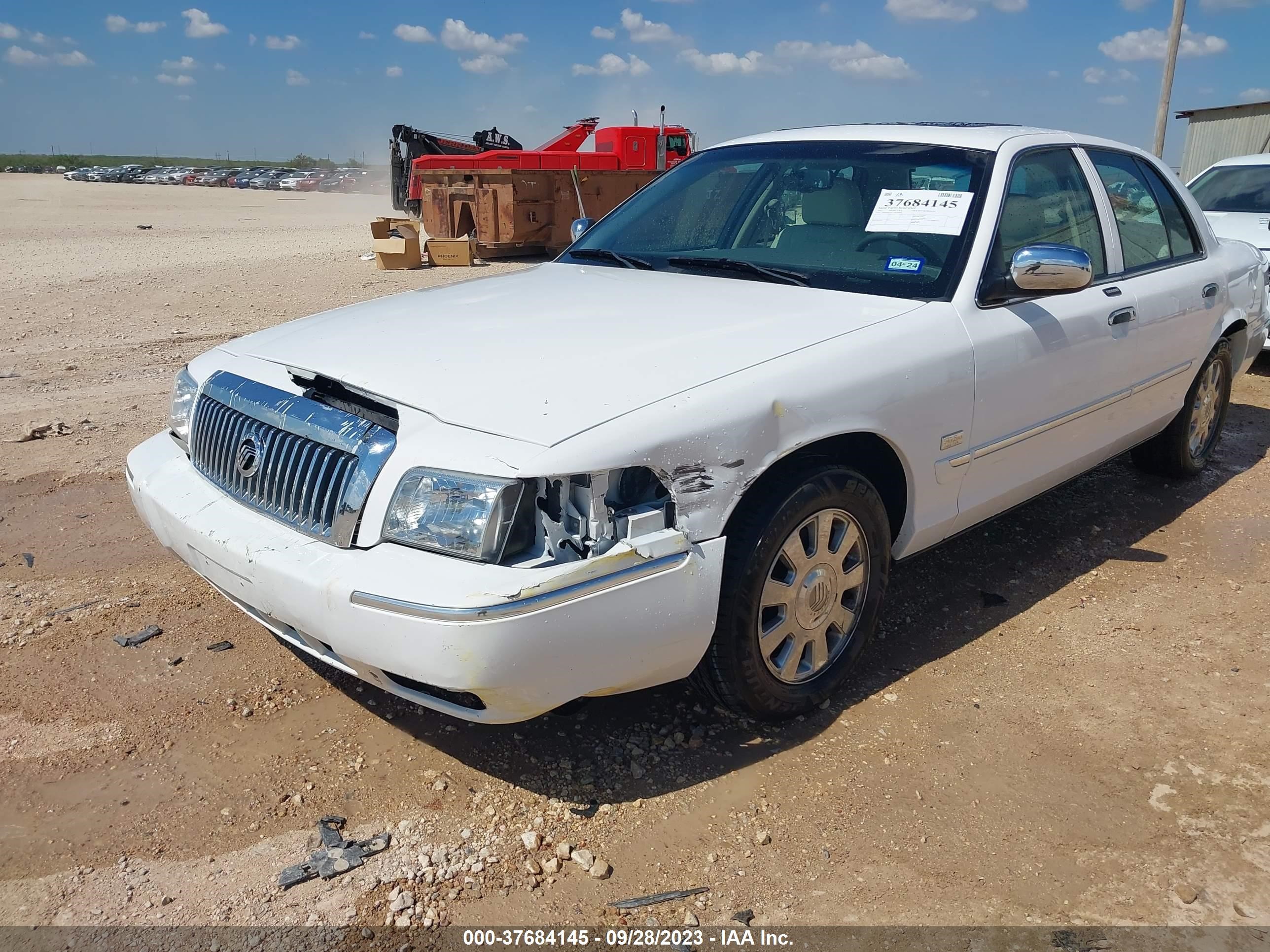 Photo 5 VIN: 2MHHM75V17X620695 - MERCURY GRAND MARQUIS 