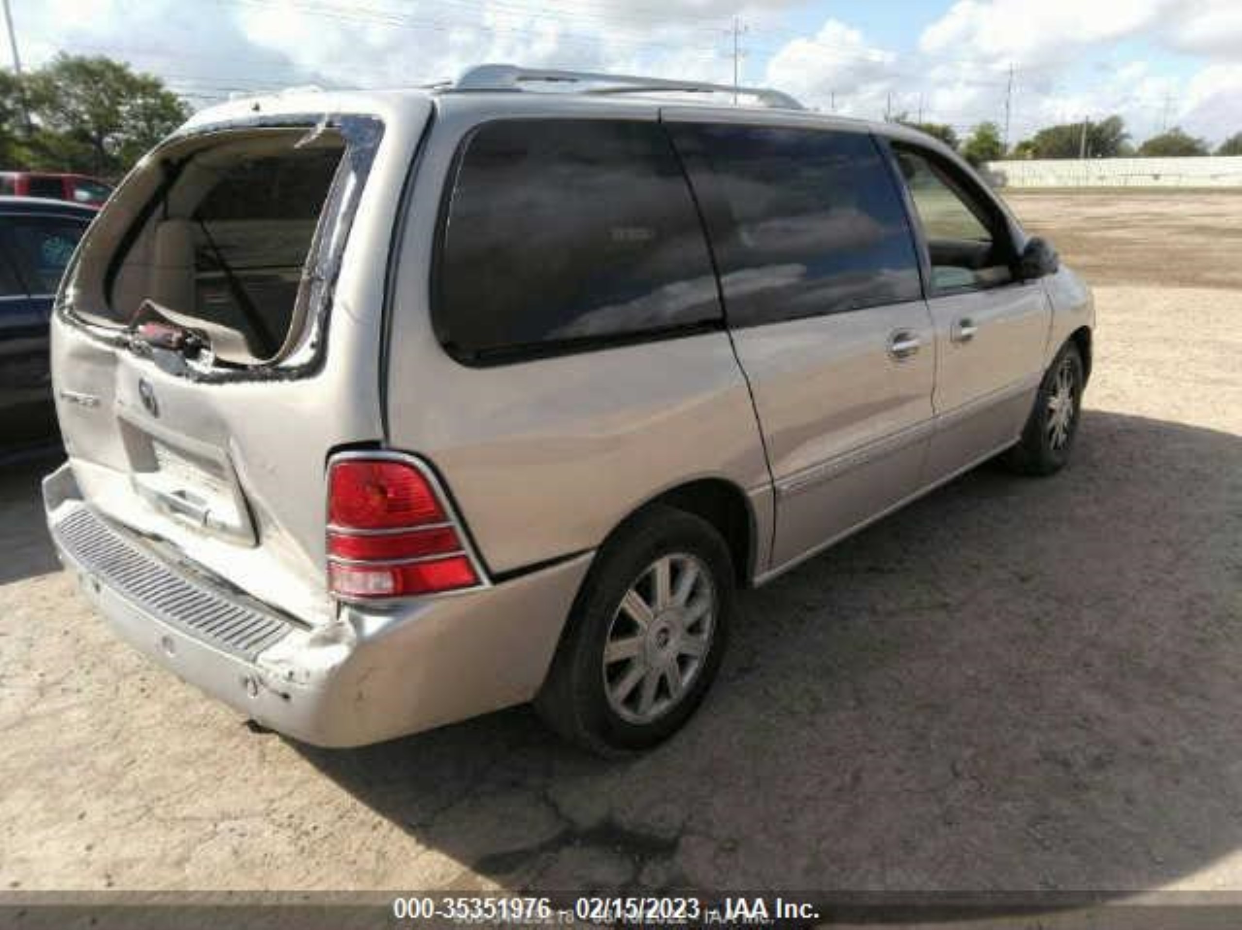 Photo 3 VIN: 2MRDA22206BJ02170 - MERCURY MONTEREY 