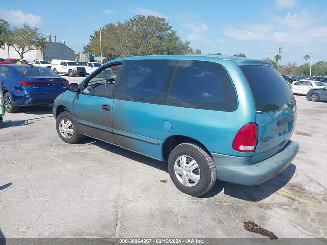 Photo 2 VIN: 2P4FP2532VR290884 - PLYMOUTH VOYAGER 