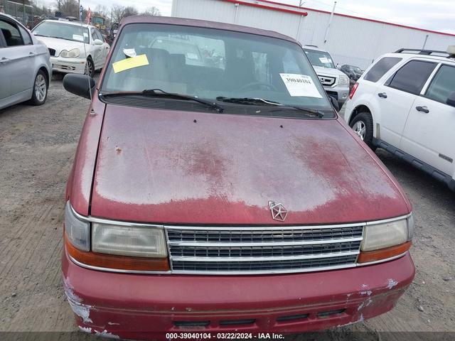 Photo 9 VIN: 2P4GH253XRR622982 - PLYMOUTH VOYAGER 