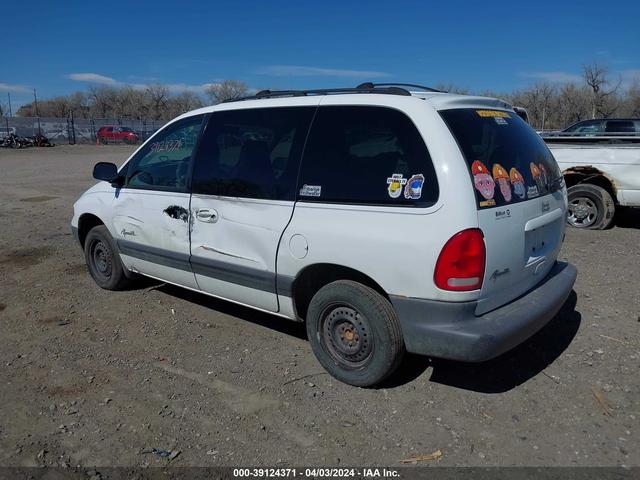 Photo 2 VIN: 2P4GP45G4XR419584 - PLYMOUTH VOYAGER 